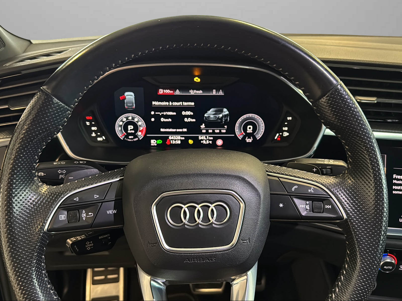 AUDI Q3 Sportback 40 TFSI S line quattro S-tronic-image-13
