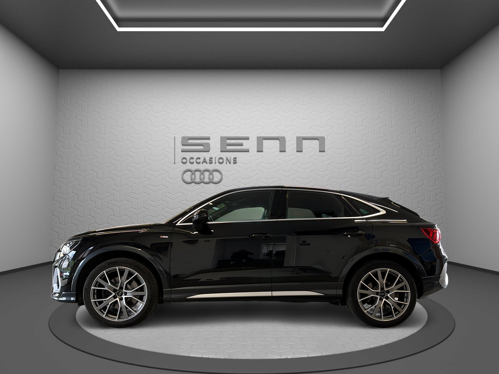 AUDI Q3 Sportback 40 TFSI S line quattro S-tronic-image-2