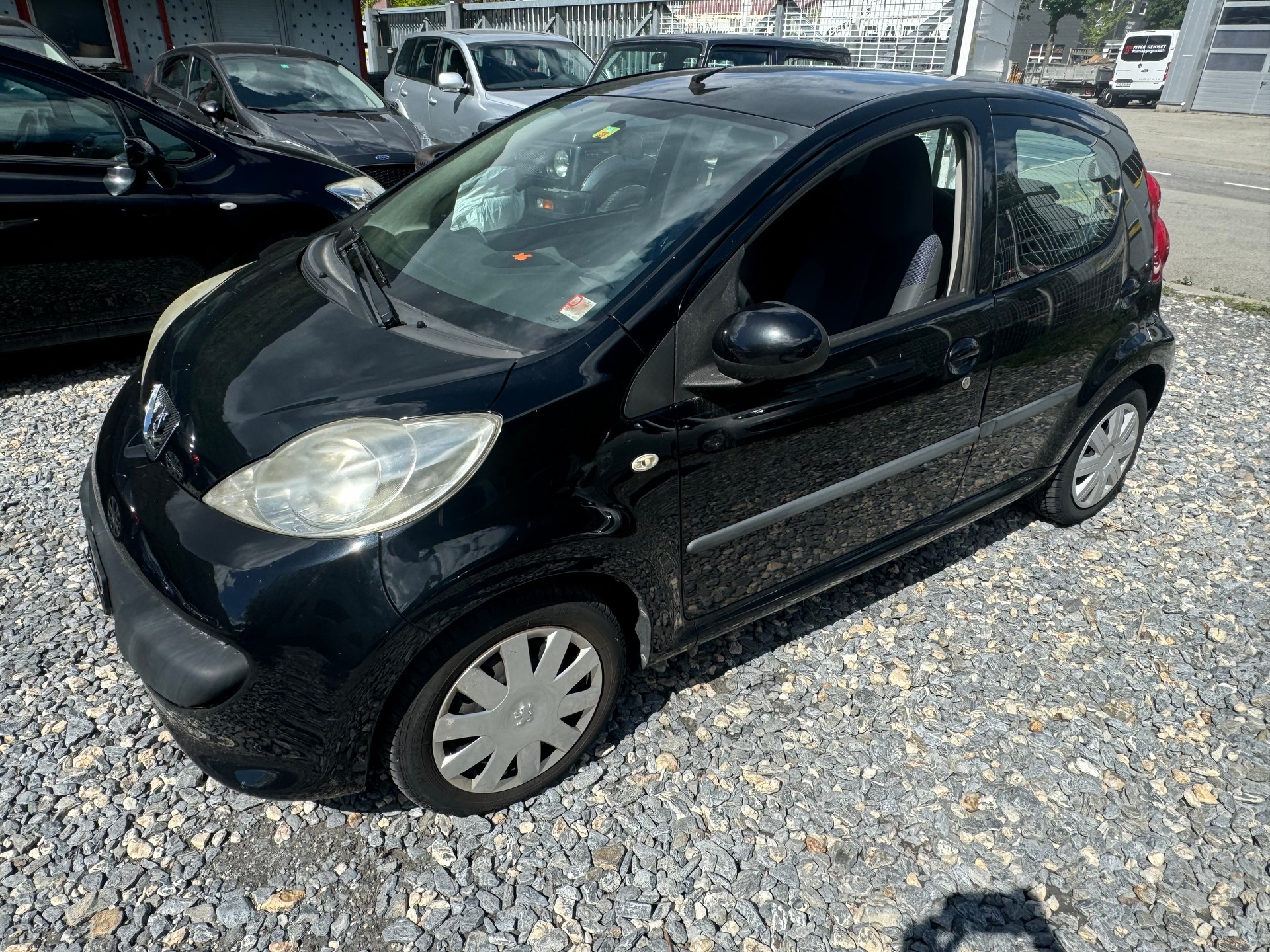 PEUGEOT 107 1.0 Black&Silver Edition 2-Tronic-image-5