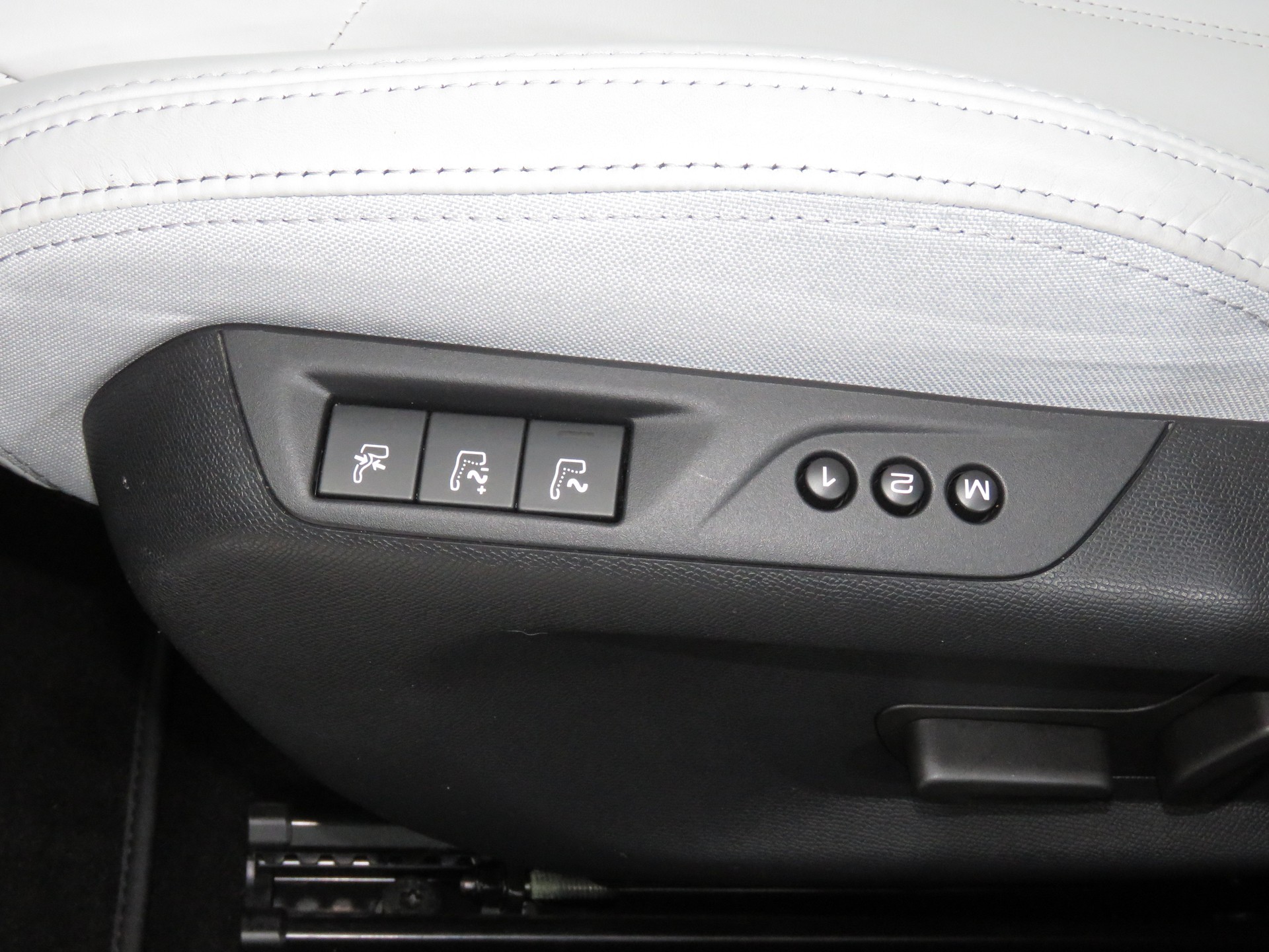 PEUGEOT 308 2.0 BlueHDI Féline Automat-image-8