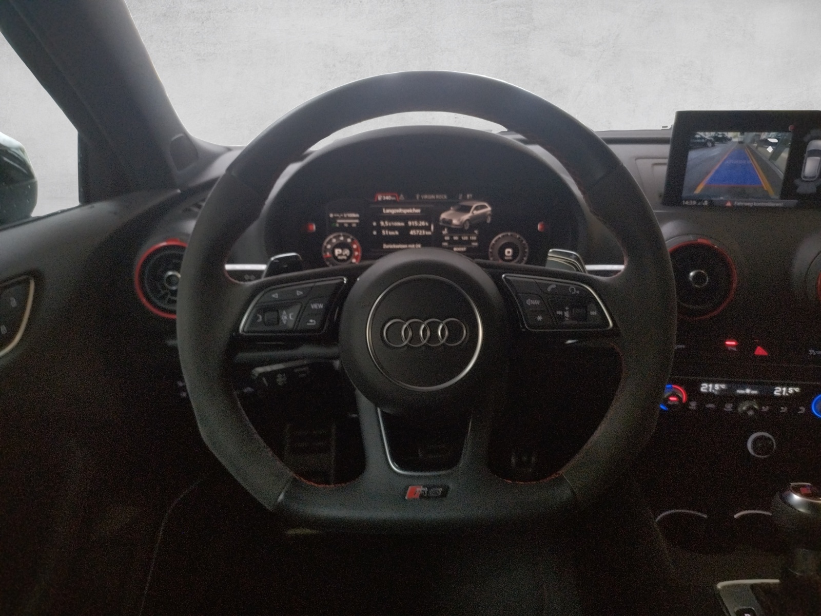 AUDI RS3 Sportback 2.5 TSI quattro S-tronic-image-6