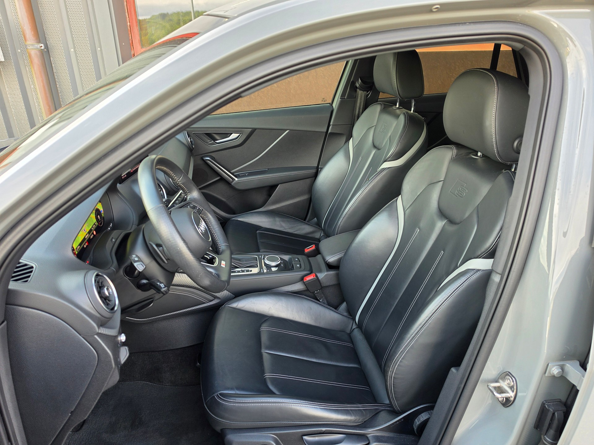 AUDI SQ2 TFSI quattro S-tronic-image-5