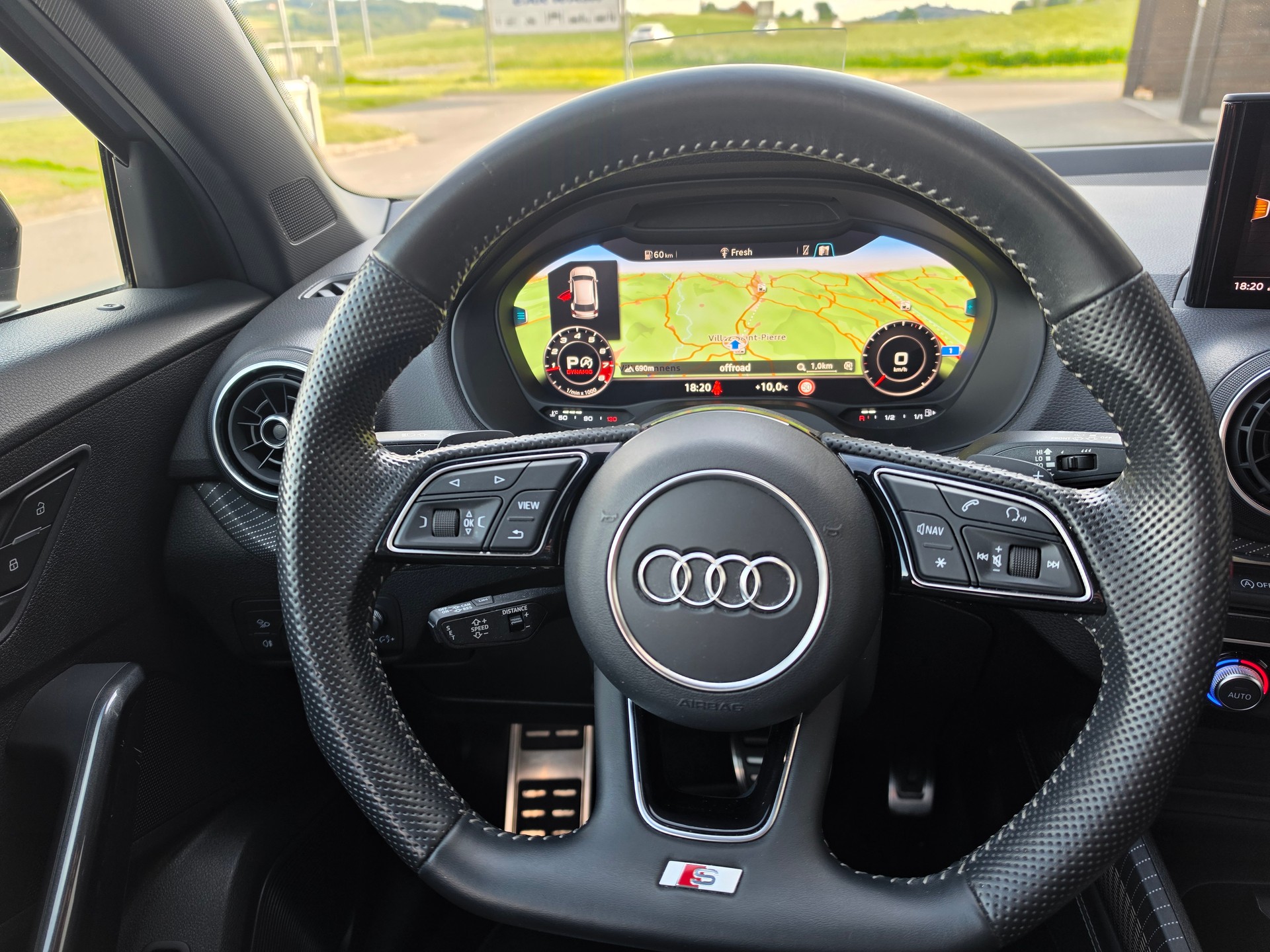 AUDI SQ2 TFSI quattro S-tronic-image-11