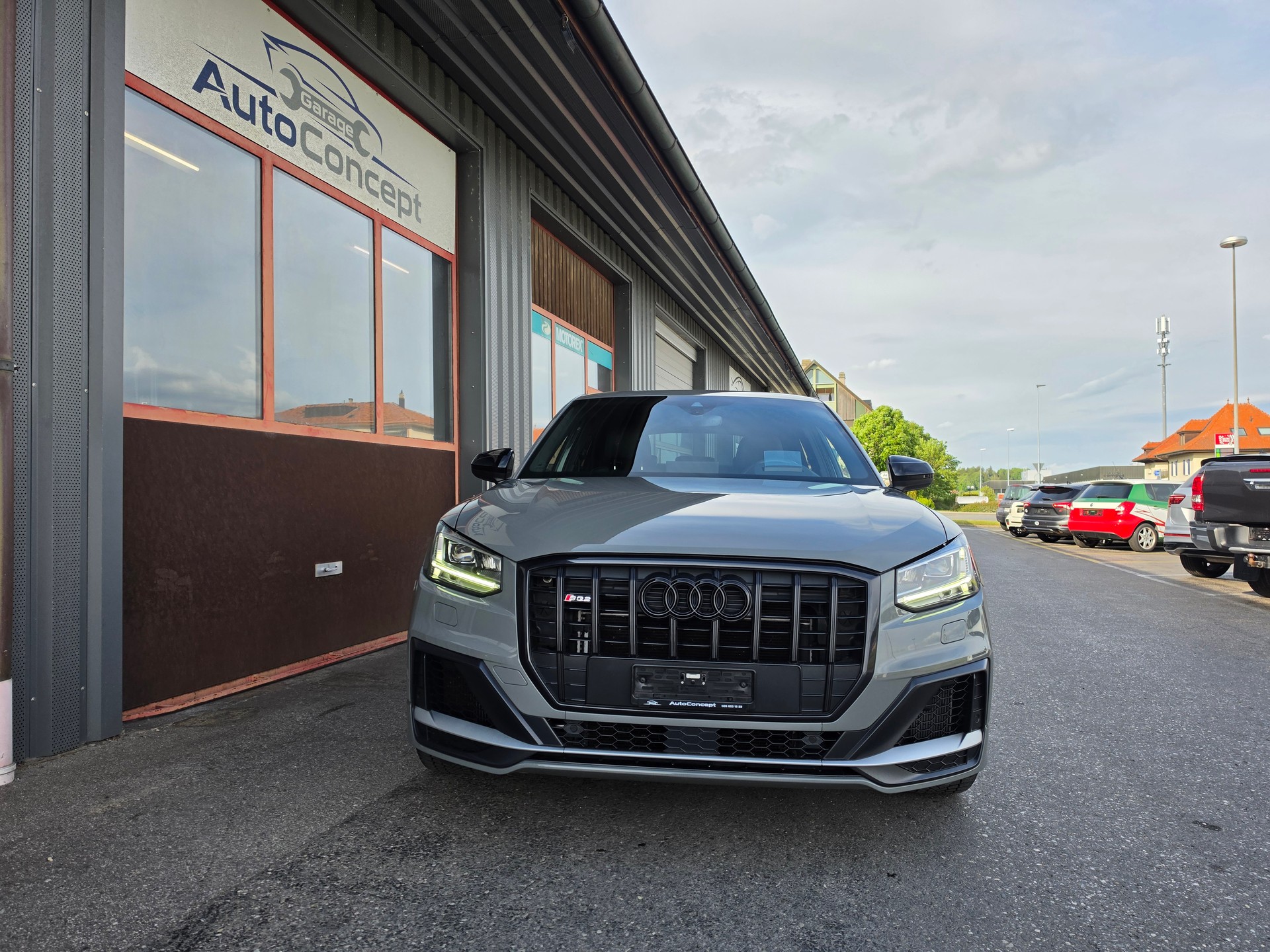 AUDI SQ2 TFSI quattro S-tronic-image-2