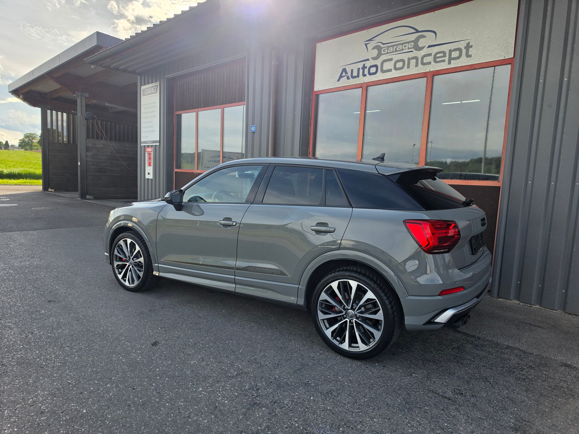 AUDI SQ2 TFSI quattro S-tronic-image-4