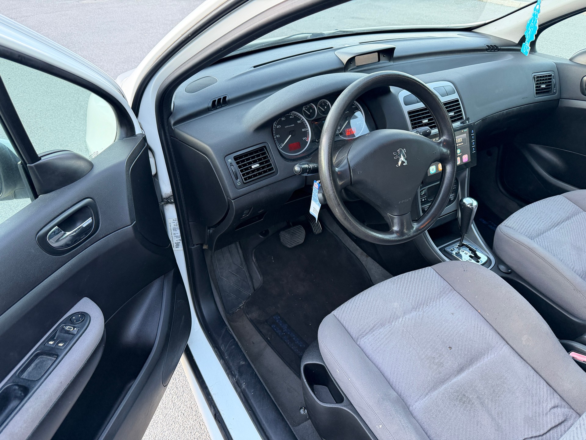 PEUGEOT 307-image-6