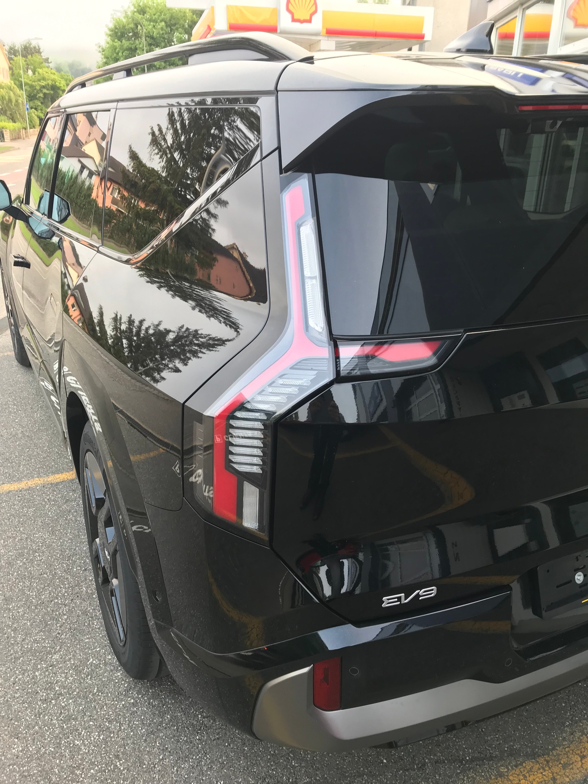 KIA EV9 99,8 kWh GT-Line 4x4-image-4