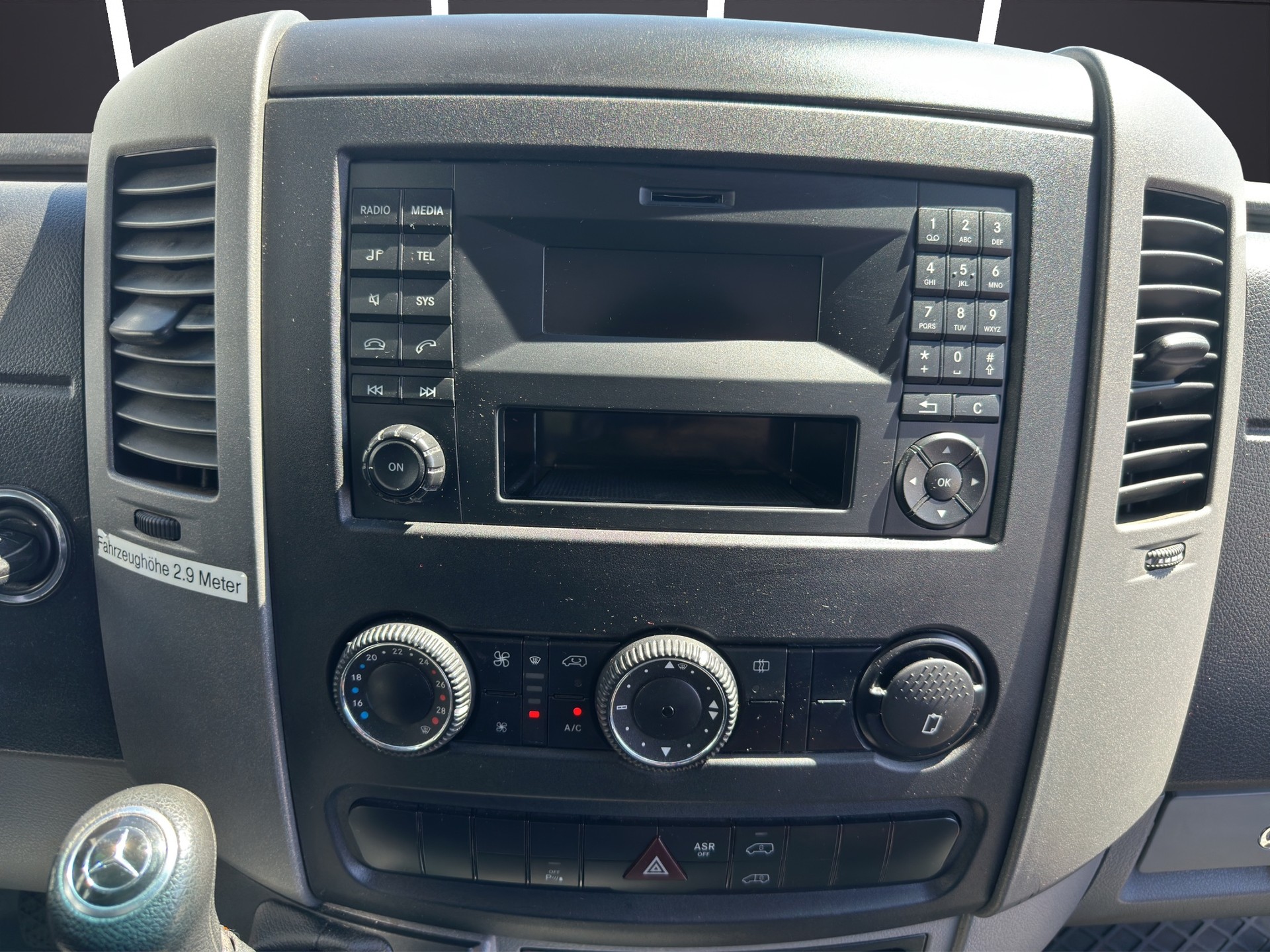 MERCEDES-BENZ Sprinter 316 CDI Standard 4x4 Automat-image-19