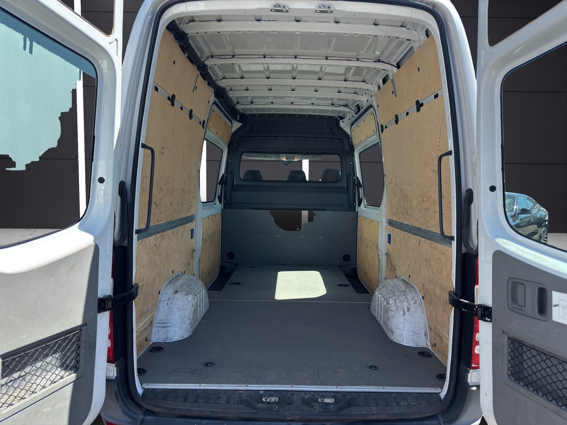 MERCEDES-BENZ Sprinter 316 CDI Standard 4x4 Automat-image-26