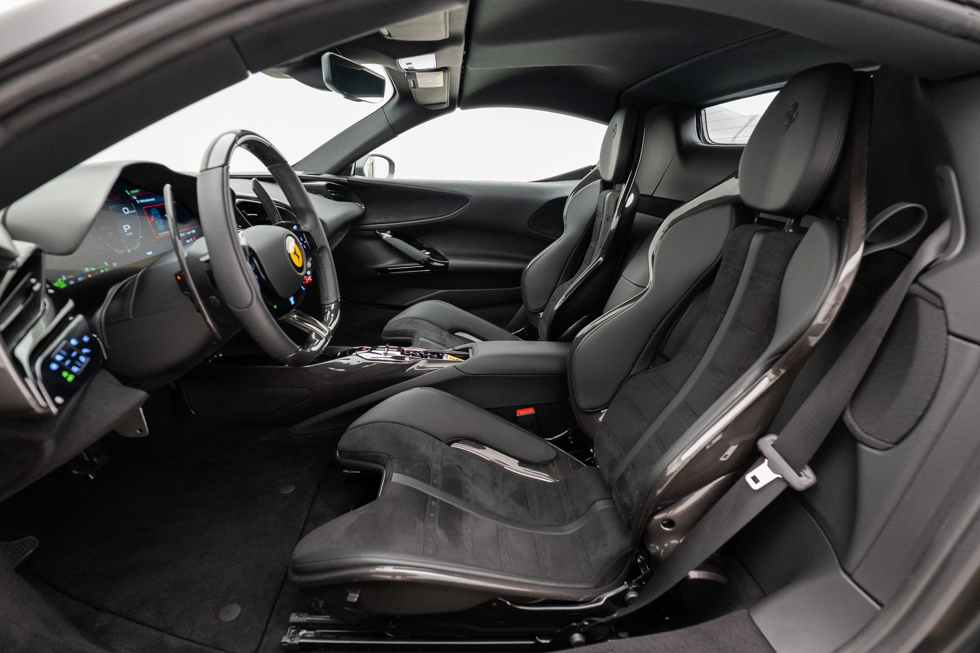 FERRARI SF90 Spider-image-6