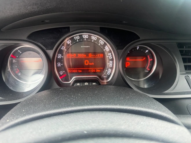 CITROEN C5 Tourer 2.0 HDi Exclusive Automatic-image-2