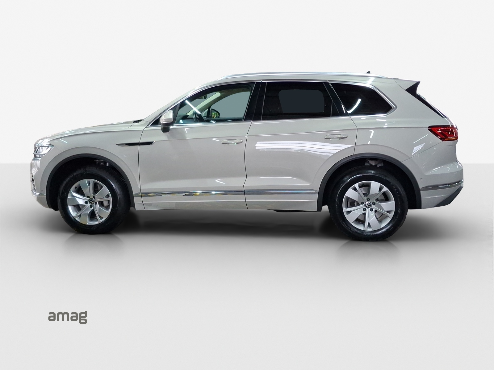 VW Touareg 3.0 TSI Atmosphere Tiptronic-image-1