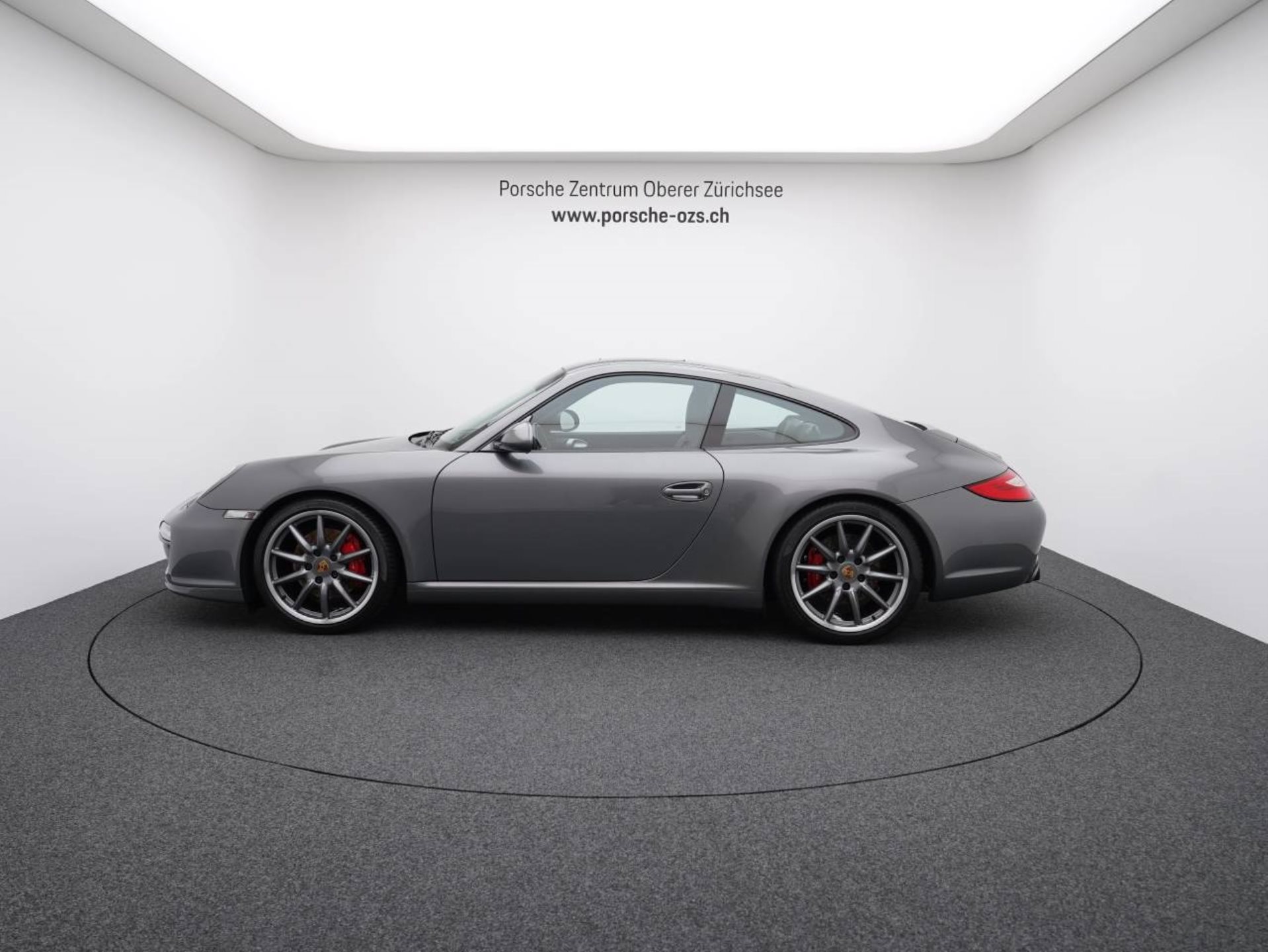 PORSCHE 911 Carrera S Coupé-image-1