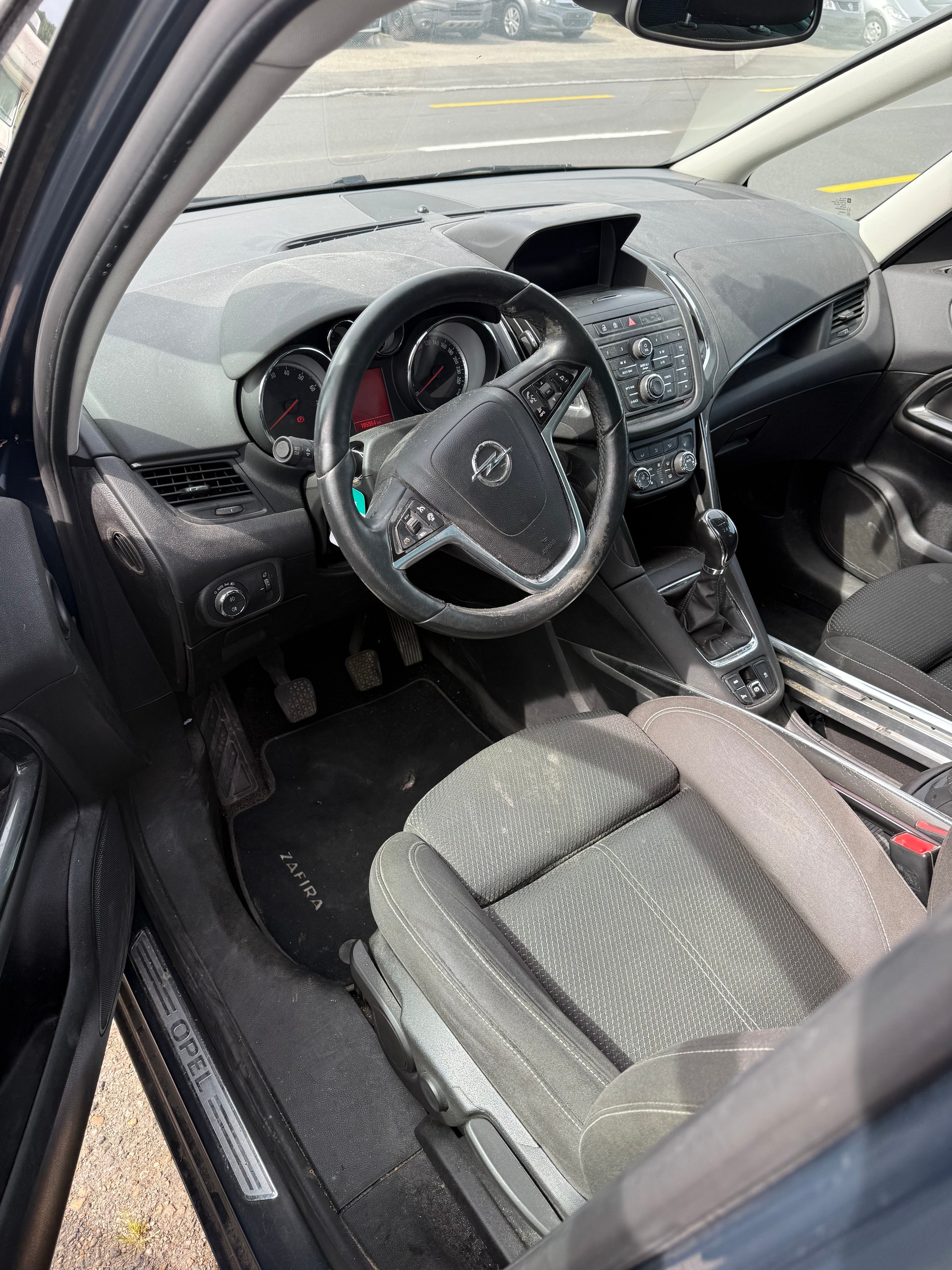 OPEL Zafira Tourer 1.6i 16V Turbo Cosmo-image-5