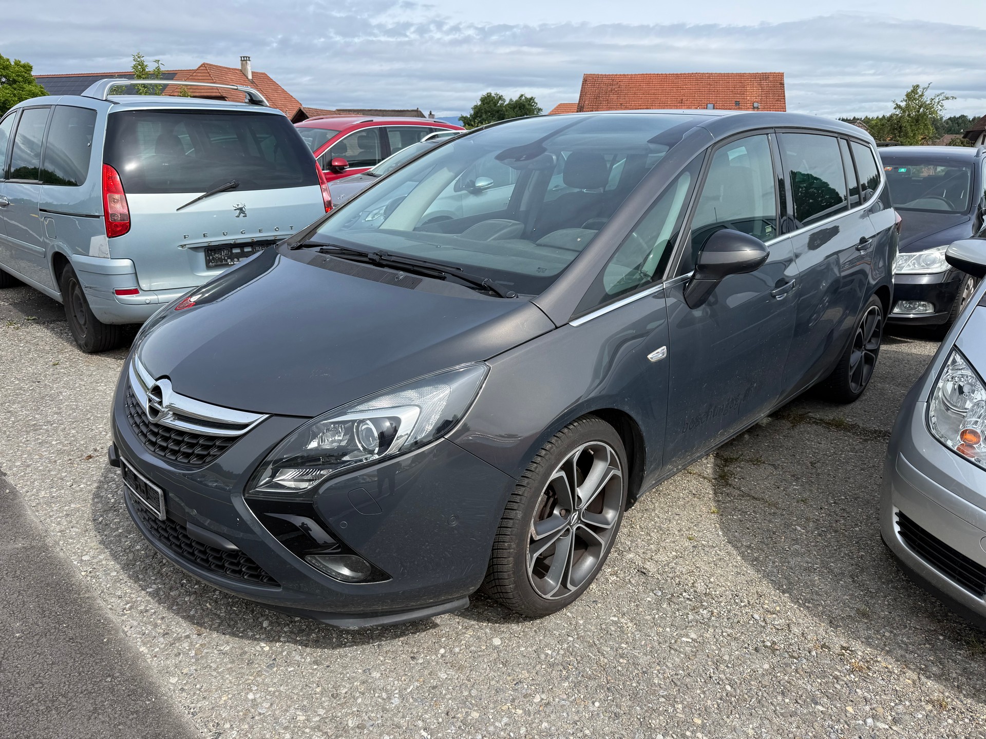 OPEL Zafira Tourer 1.6i 16V Turbo Cosmo-image-2