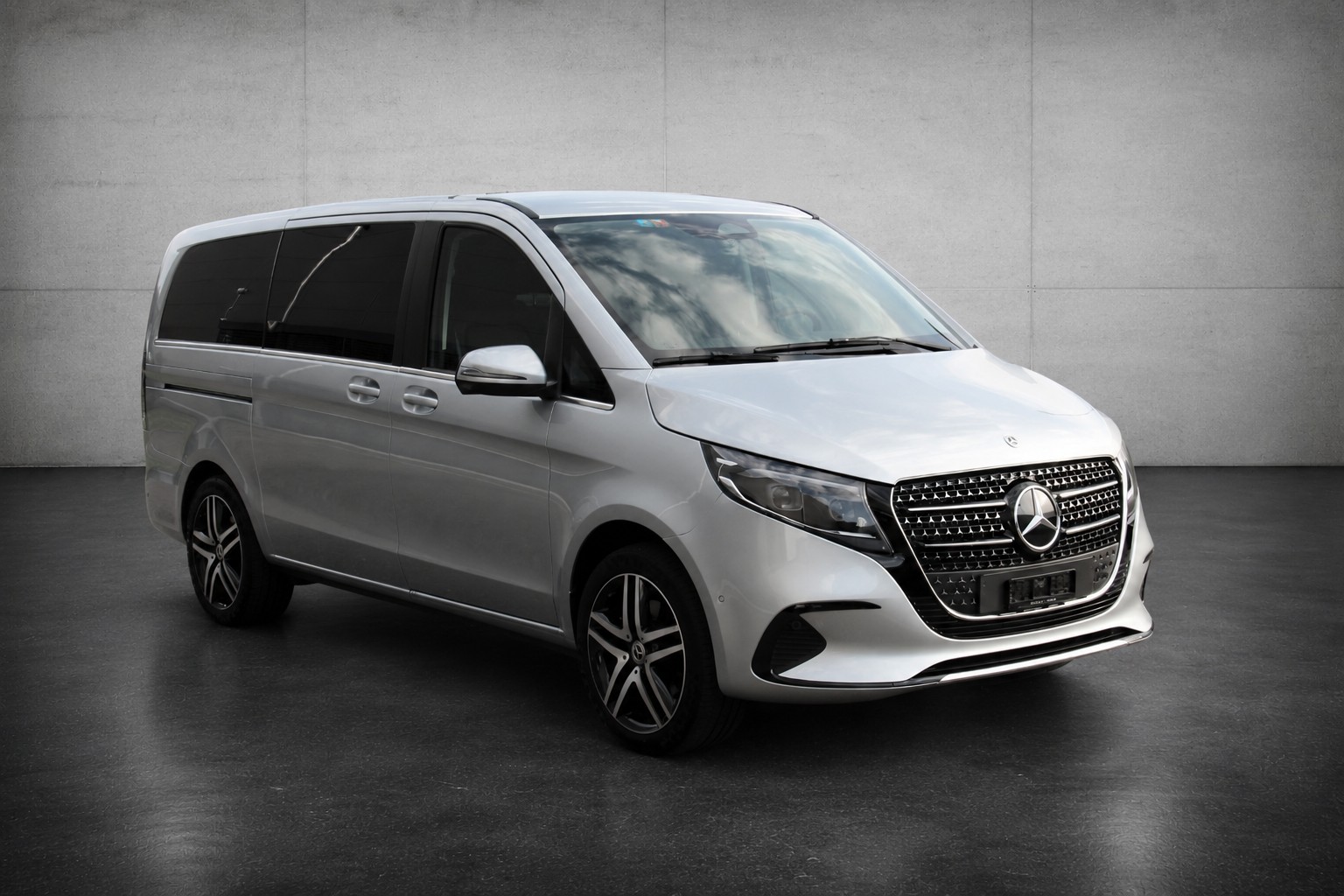 MERCEDES-BENZ V 250 d lang Avantgarde 4Matic G-Tronic-image-2