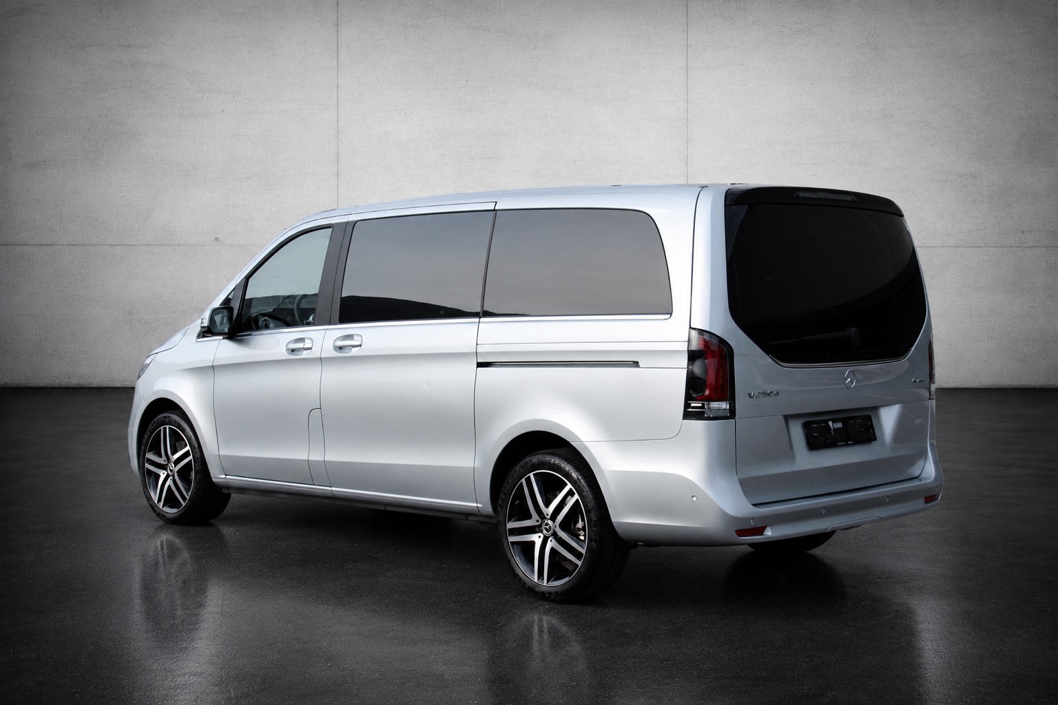 MERCEDES-BENZ V 250 d lang Avantgarde 4Matic G-Tronic-image-5