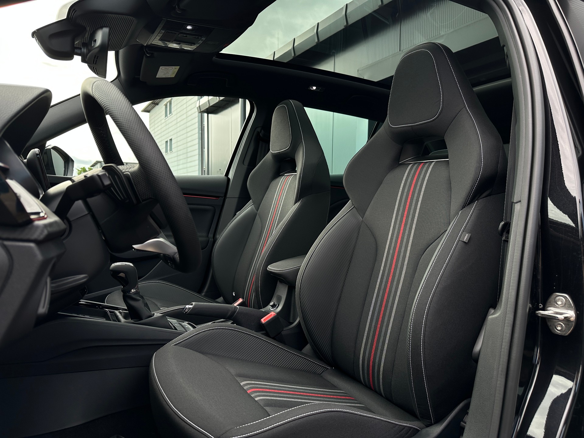 SKODA Scala 1.5 TSI Monte Carlo DSG-image-9