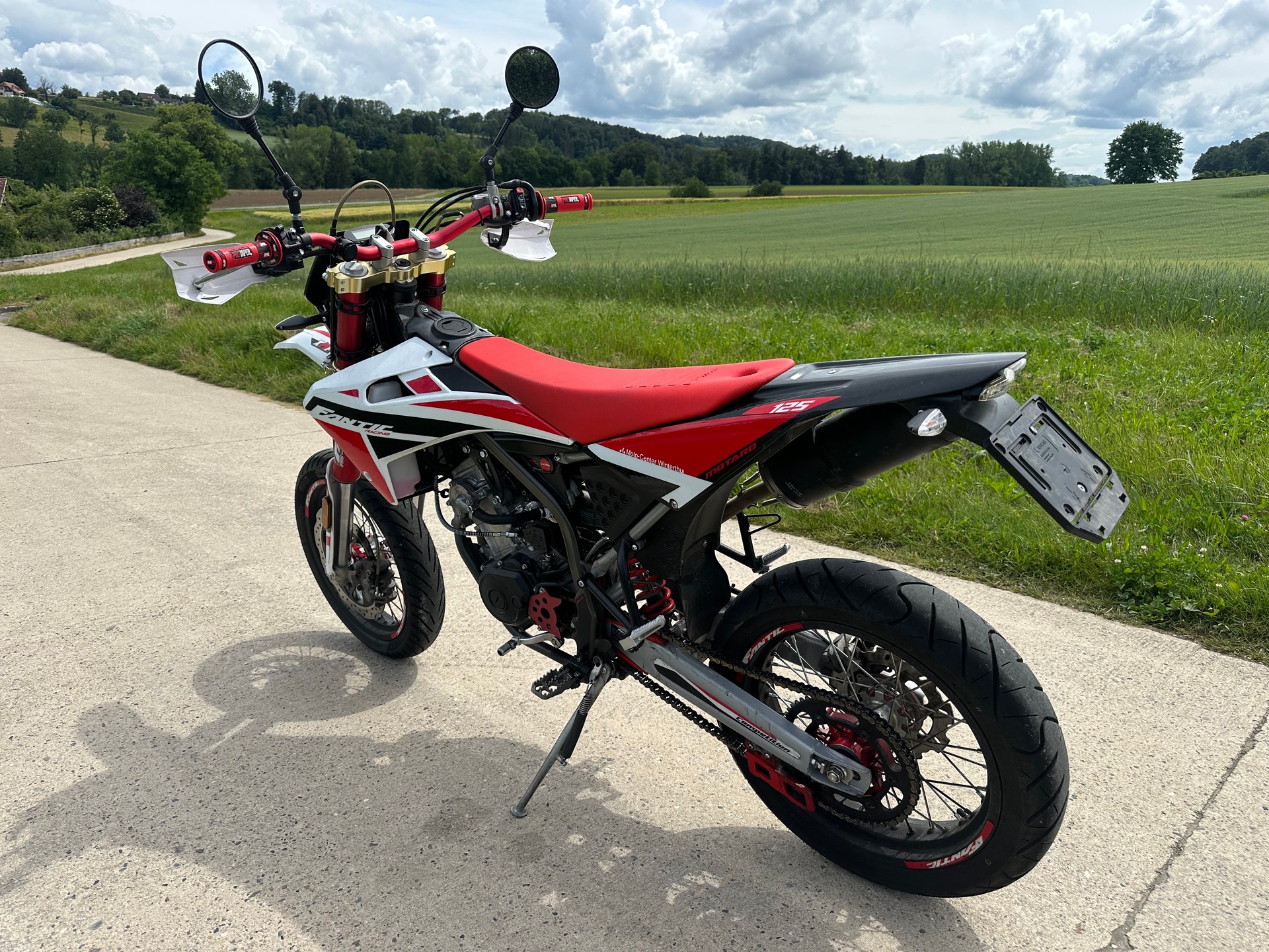 FANTIC XMF 125 Motard-image-3