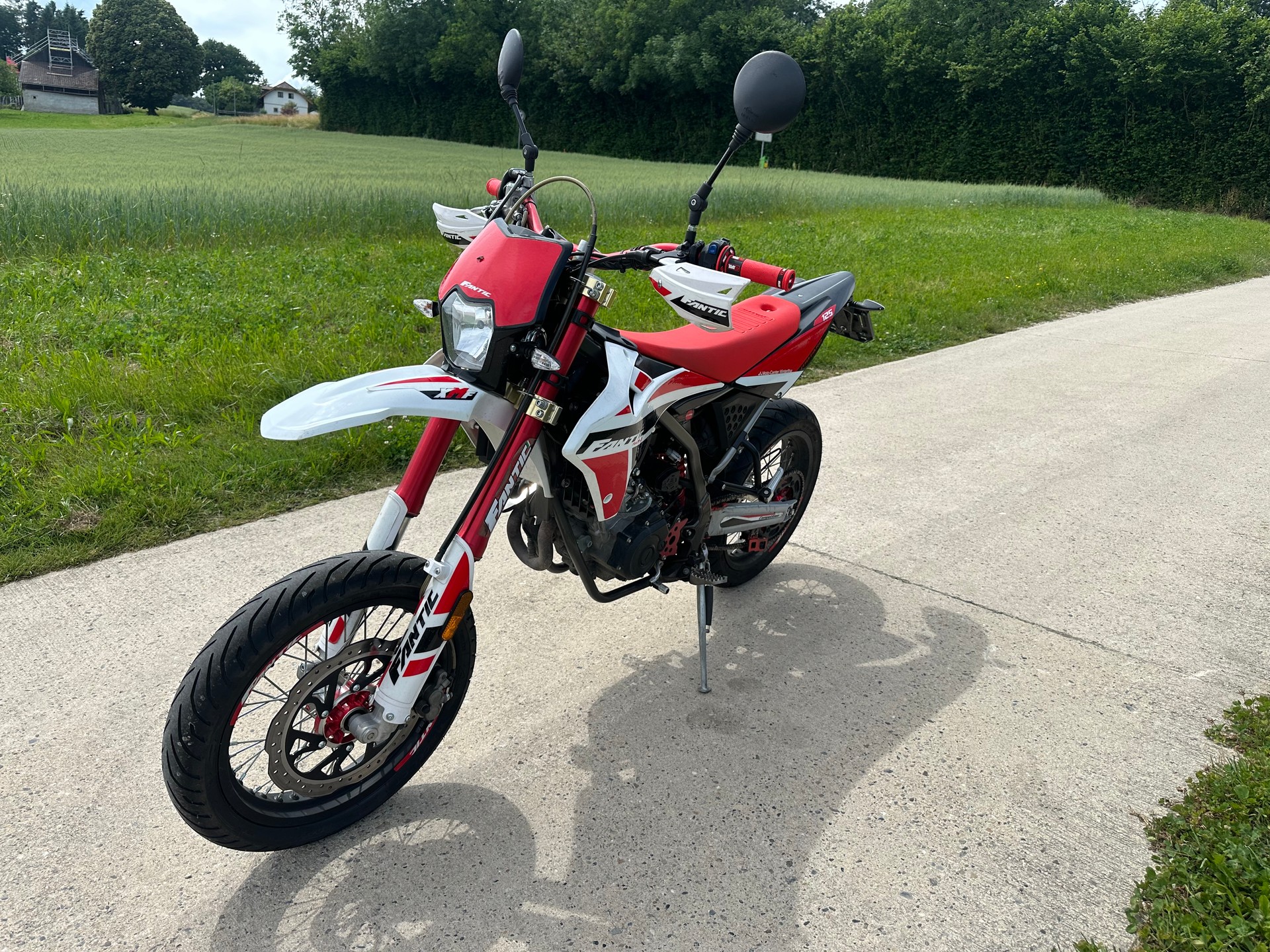 FANTIC XMF 125 Motard-image-1
