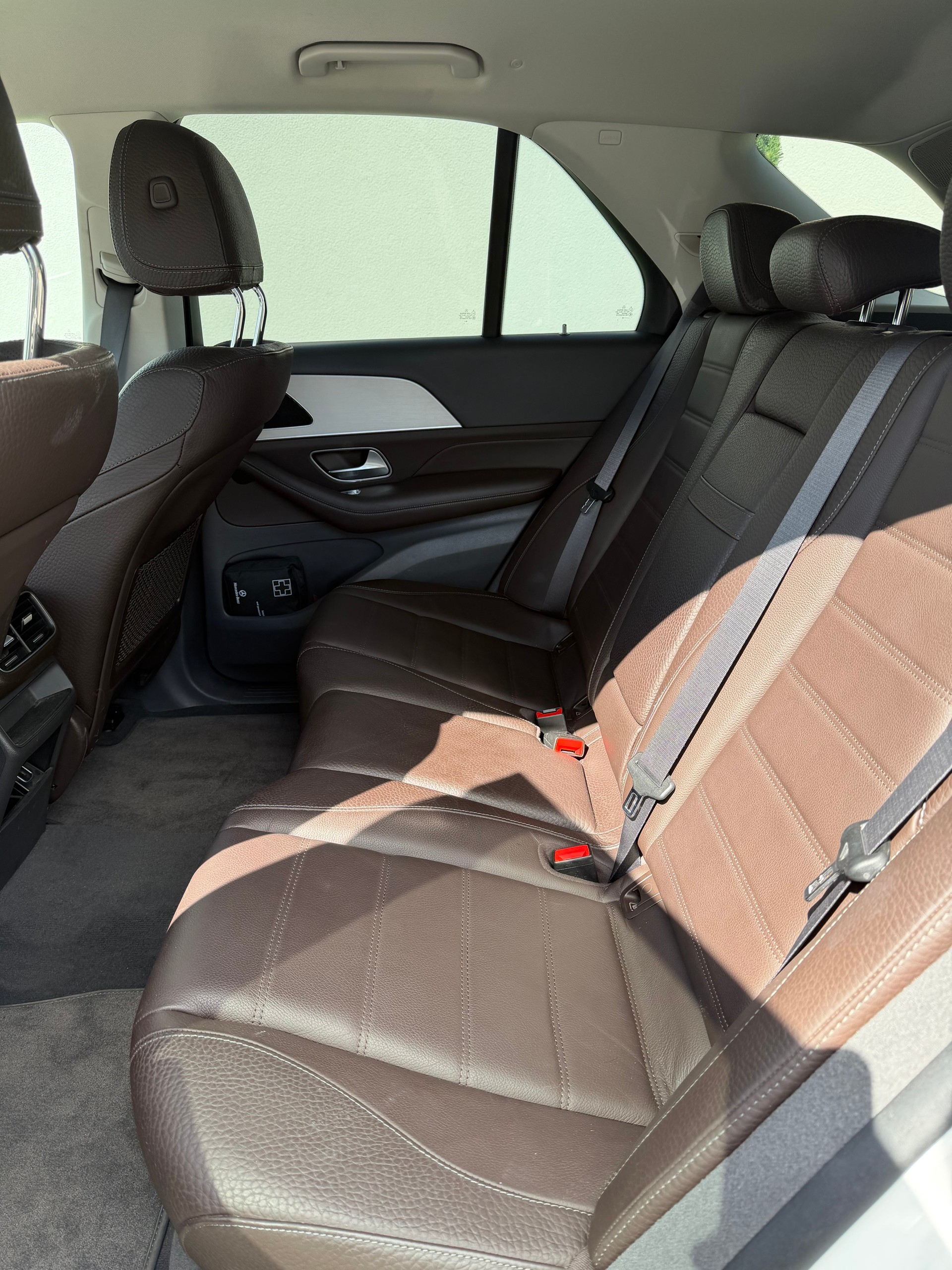 MERCEDES-BENZ GLE 300 d 4matic-image-4