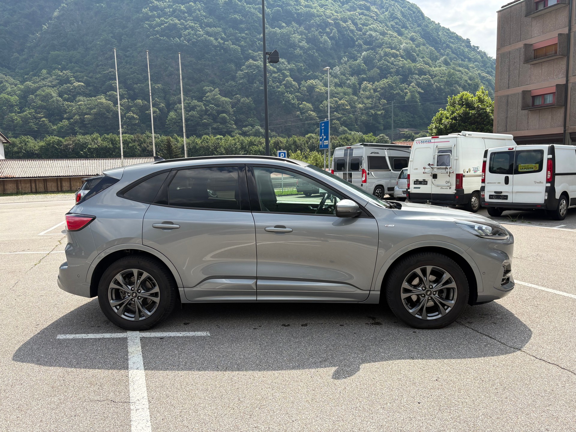 FORD Kuga 2.0 TDCi EcoBlue ST-Line 4WD Automat-image-7