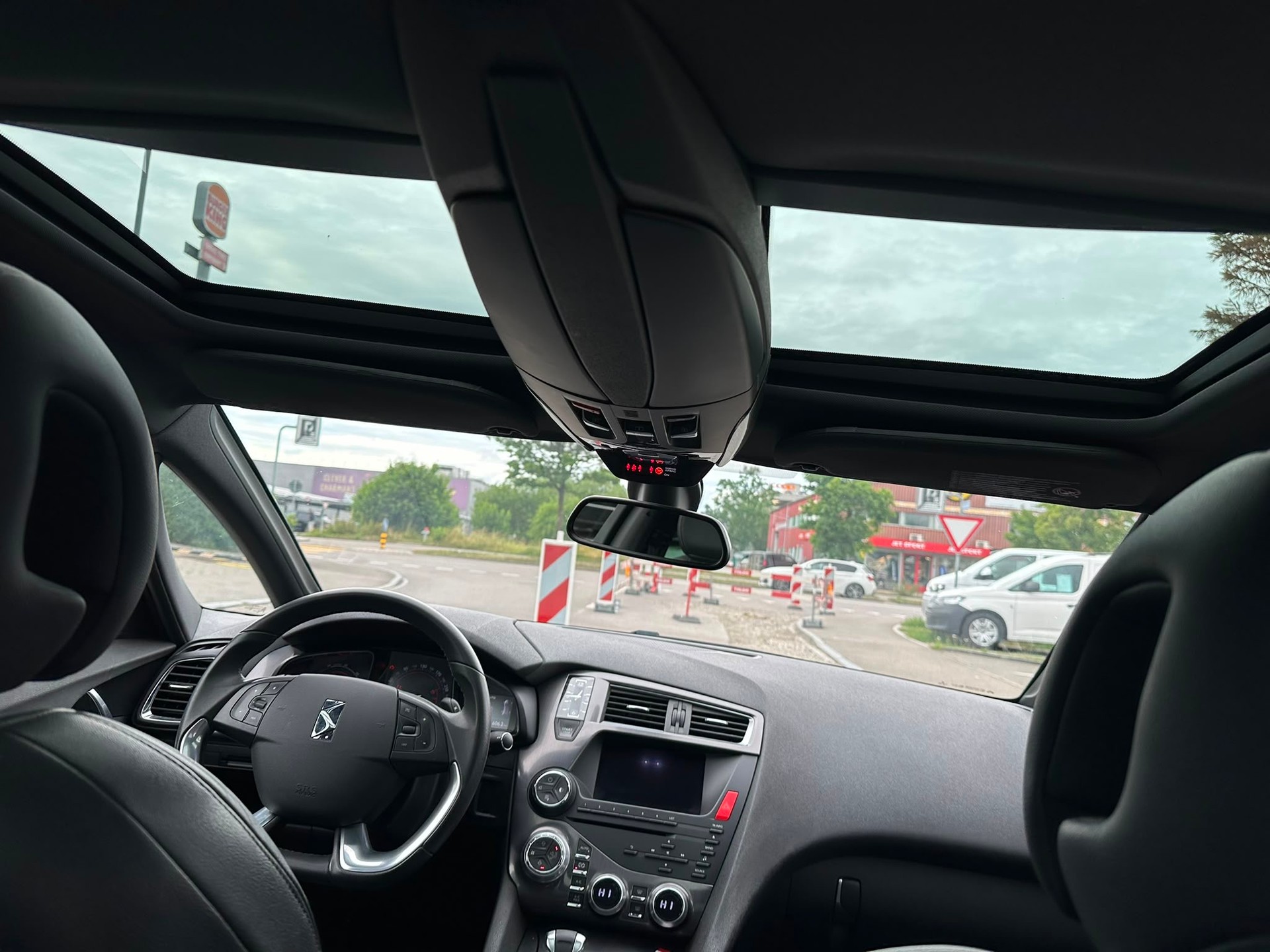 DS AUTOMOBILES DS5 HYbrid4 200 SO Chic EGS6-image-15