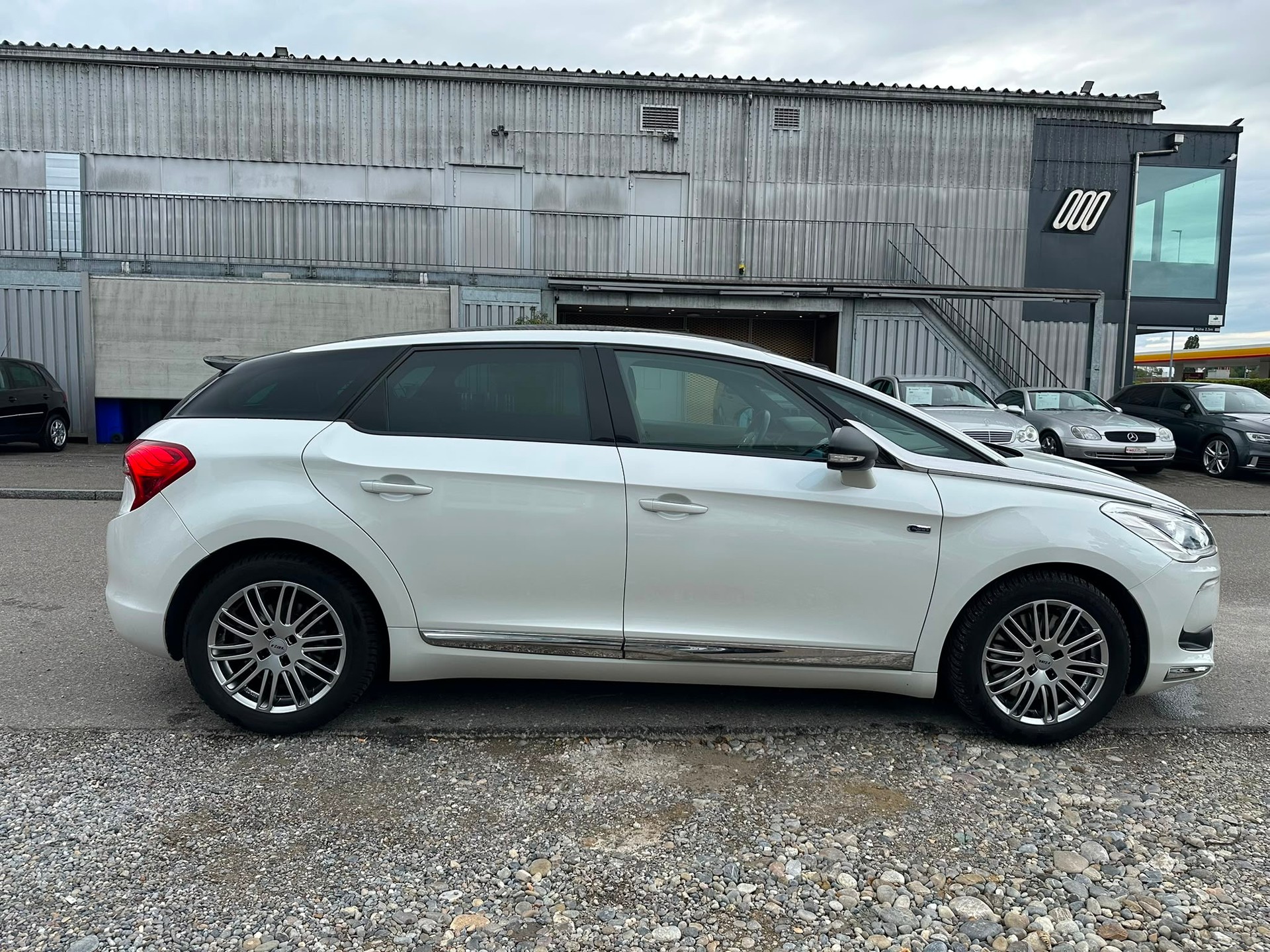 DS AUTOMOBILES DS5 HYbrid4 200 SO Chic EGS6-image-4