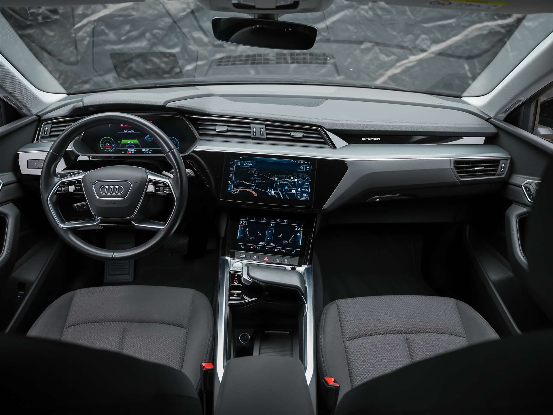 AUDI e-tron 50 Advanced Attraction quattro *Head Up Display*360° Kamera*Sitzheizung*-image-17