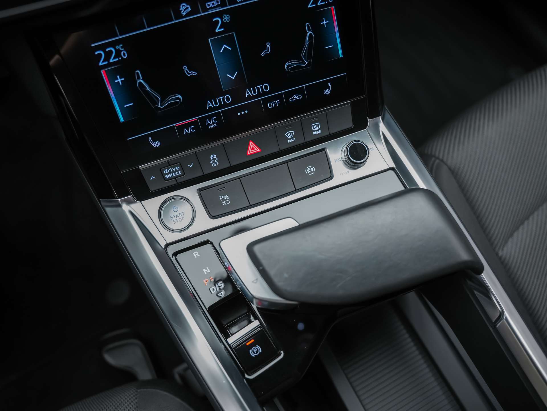 AUDI e-tron 50 Advanced Attraction quattro *Head Up Display*360° Kamera*Sitzheizung*-image-20