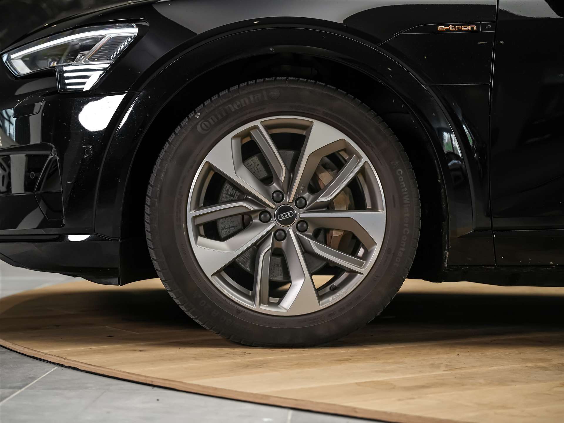 AUDI e-tron 50 Advanced Attraction quattro *Head Up Display*360° Kamera*Sitzheizung*-image-15