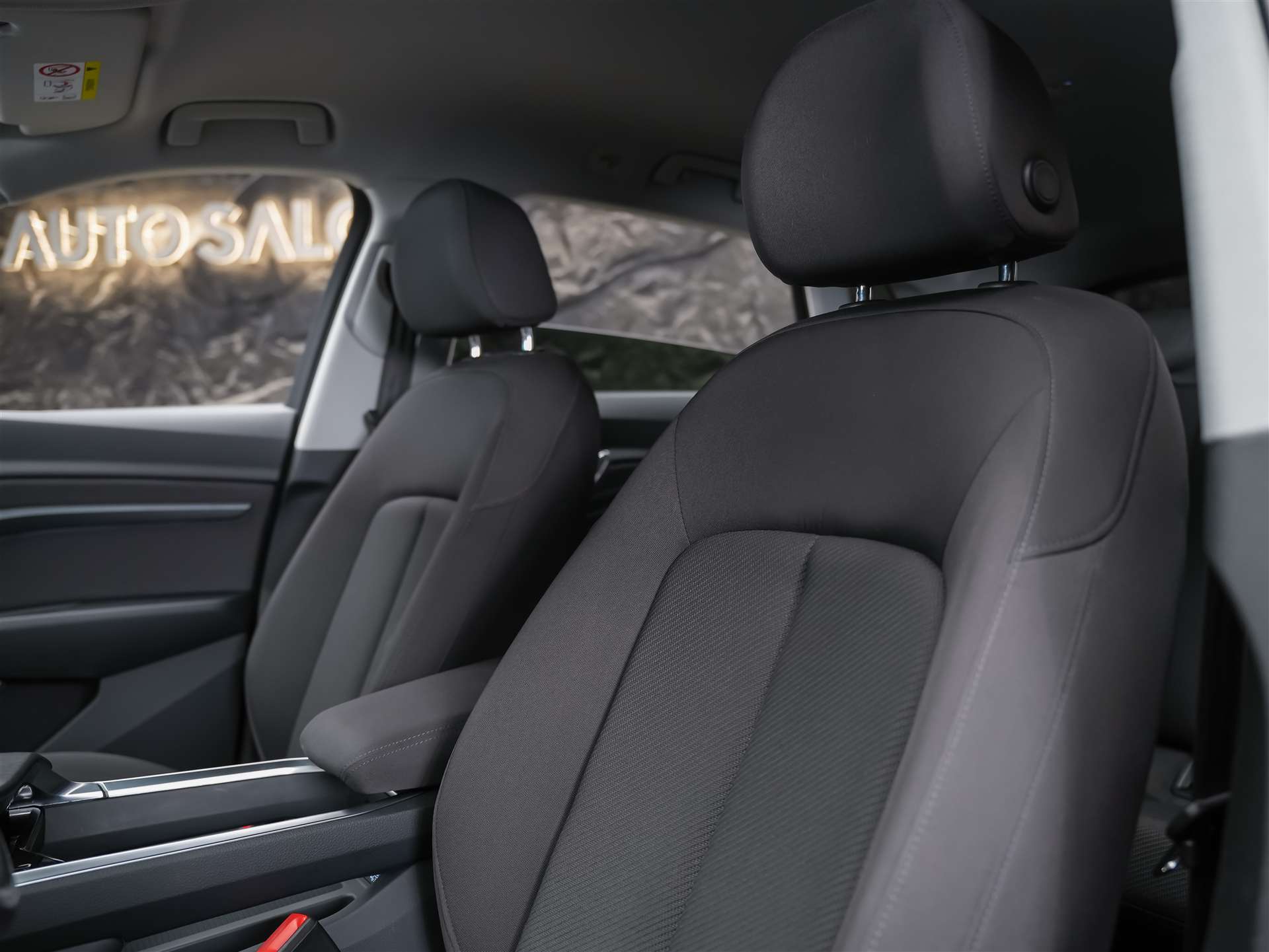 AUDI e-tron 50 Advanced Attraction quattro *Head Up Display*360° Kamera*Sitzheizung*-image-10