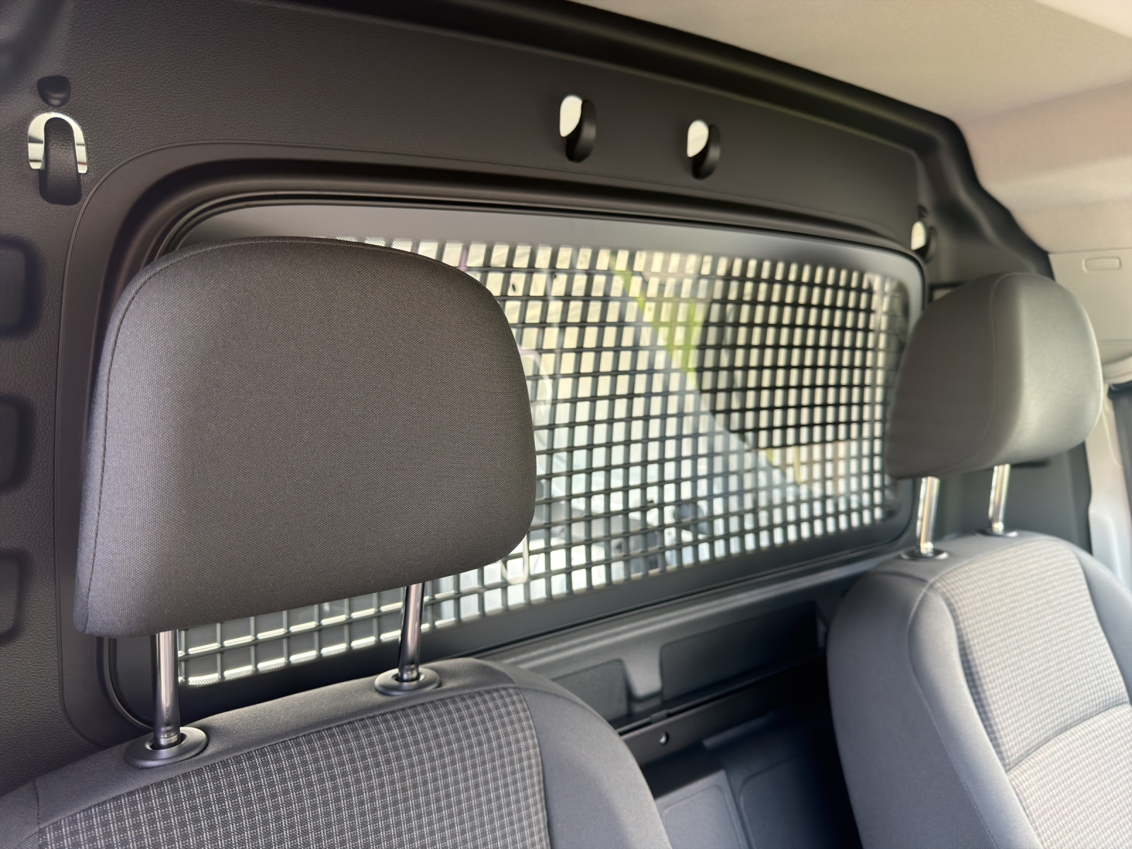 VW Caddy Cargo Entry 1.5eHyb 150 DSG-image-15