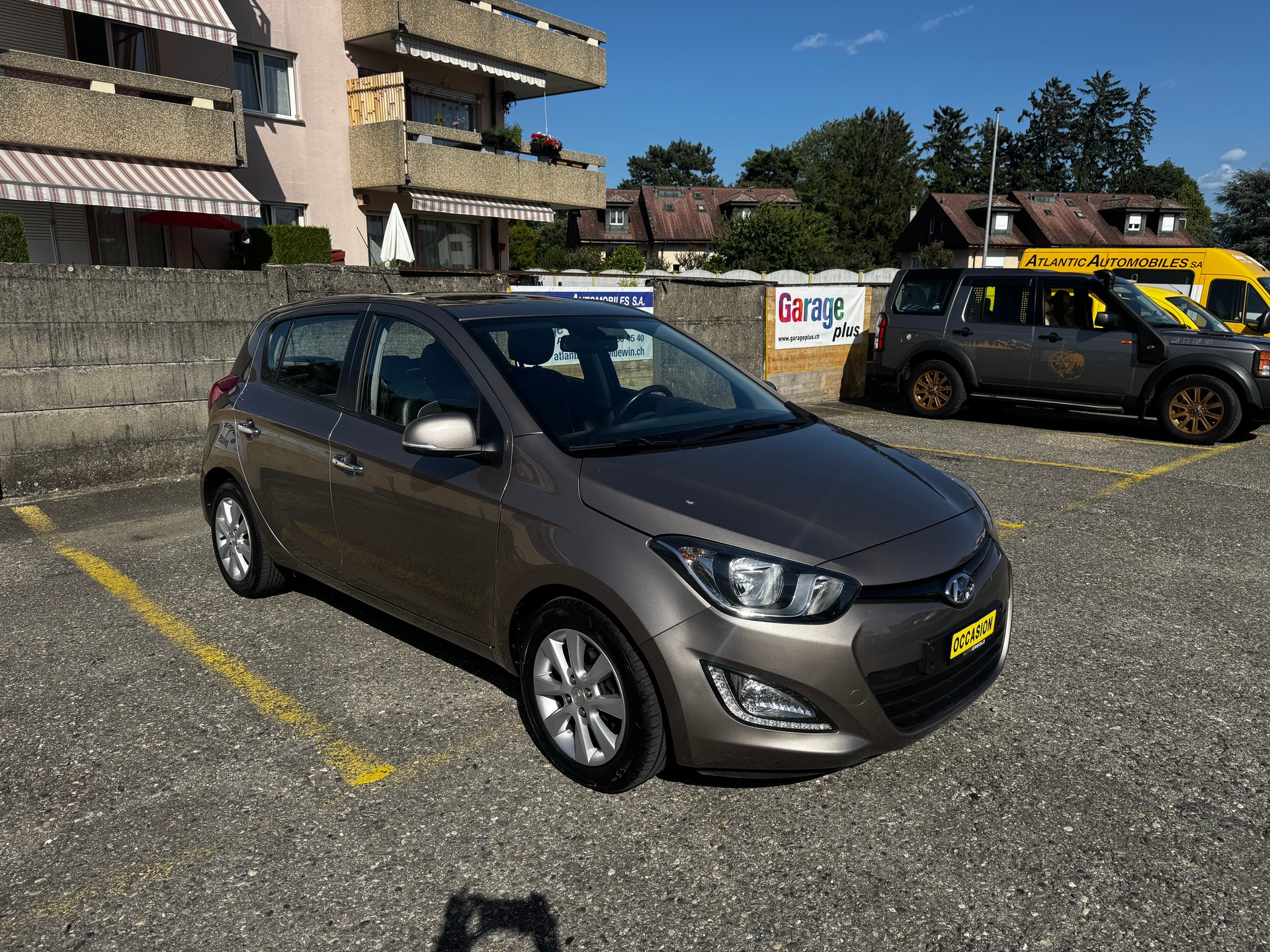 HYUNDAI i20 1.4 Premium Automatic-image-7
