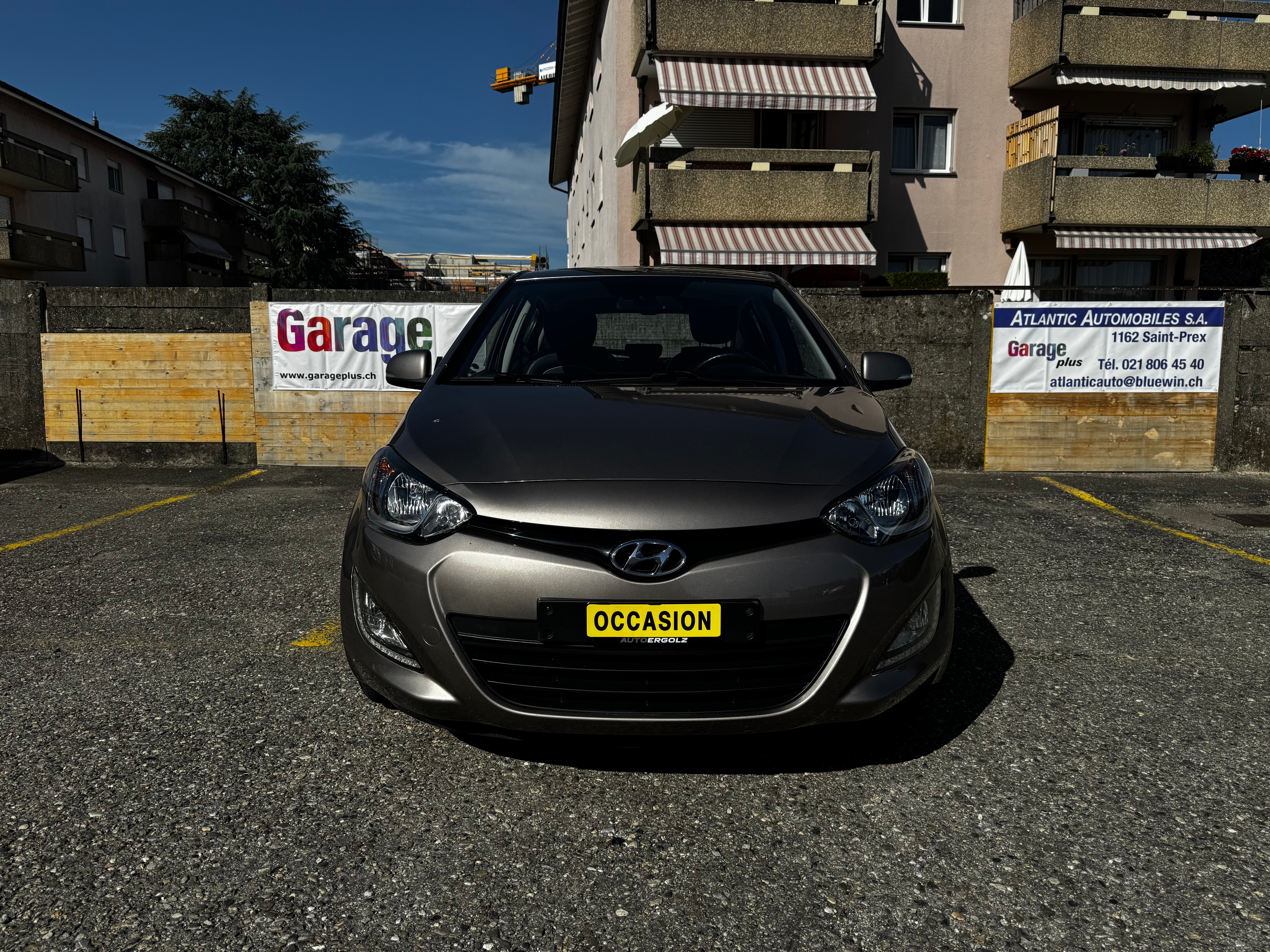 Car photo