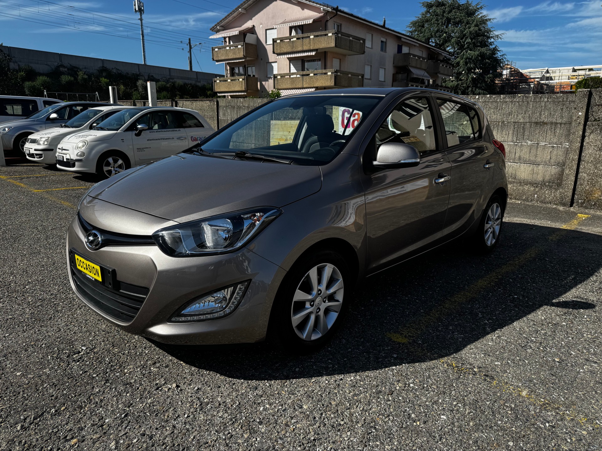 HYUNDAI i20 1.4 Premium Automatic-image-1