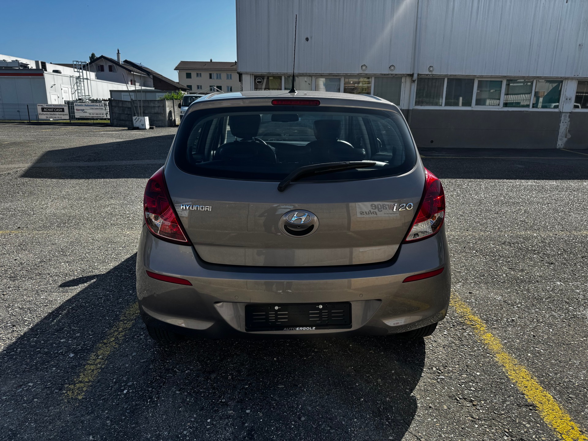 HYUNDAI i20 1.4 Premium Automatic-image-4