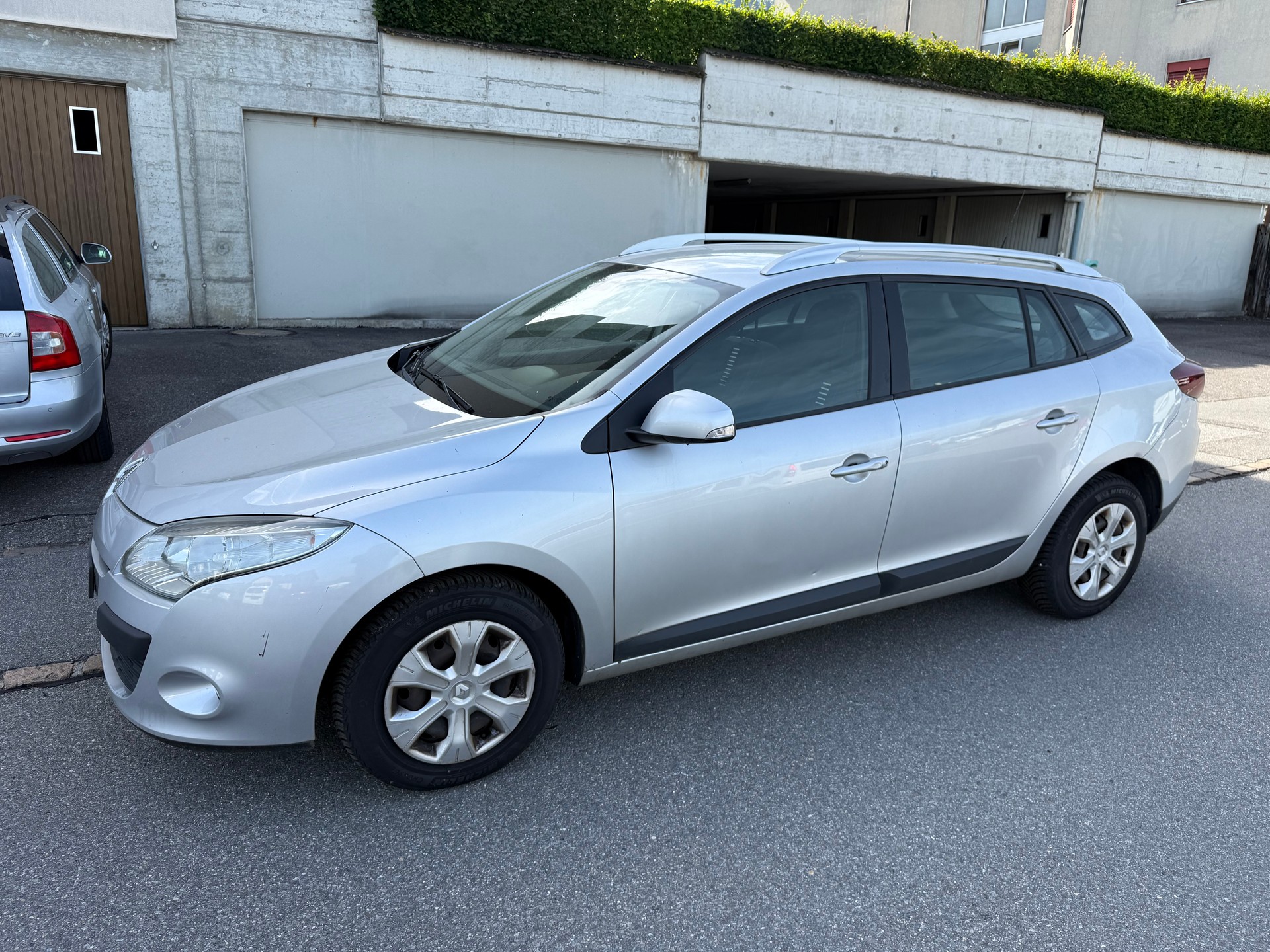 RENAULT Mégane Grandtour 1.5 dCi Expression EDC-image-2