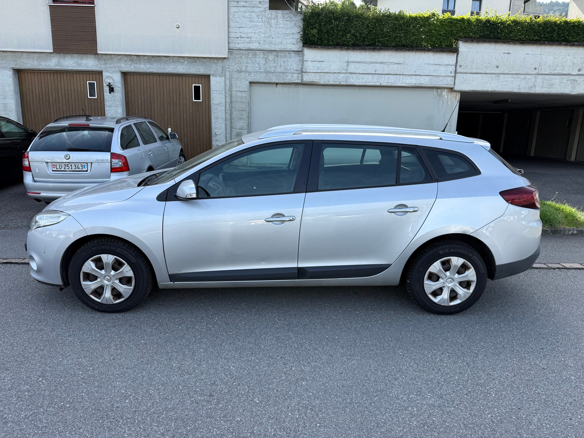 RENAULT Mégane Grandtour 1.5 dCi Expression EDC-image-3