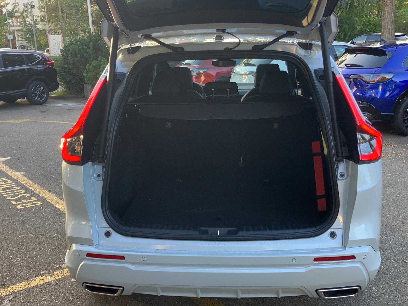 HONDA CR-V 2.0 i-MMD Plug-in Hybrid Advance Tech 2WD,Leasing Aktion 1.9%, Bis zu 8 Jahre oder 160'000 km Garantie-image-12