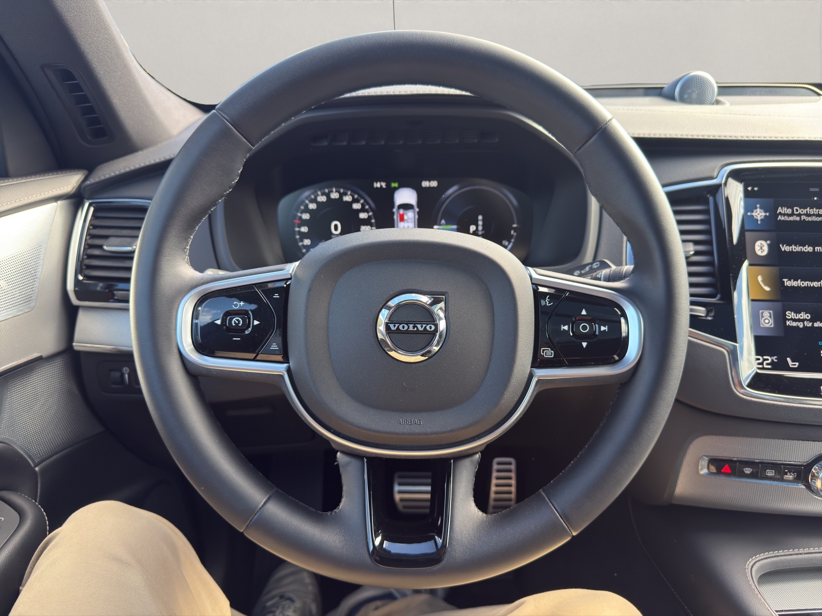 VOLVO XC90 2.0 T8 TE R-Design 7P. eAWD-image-13