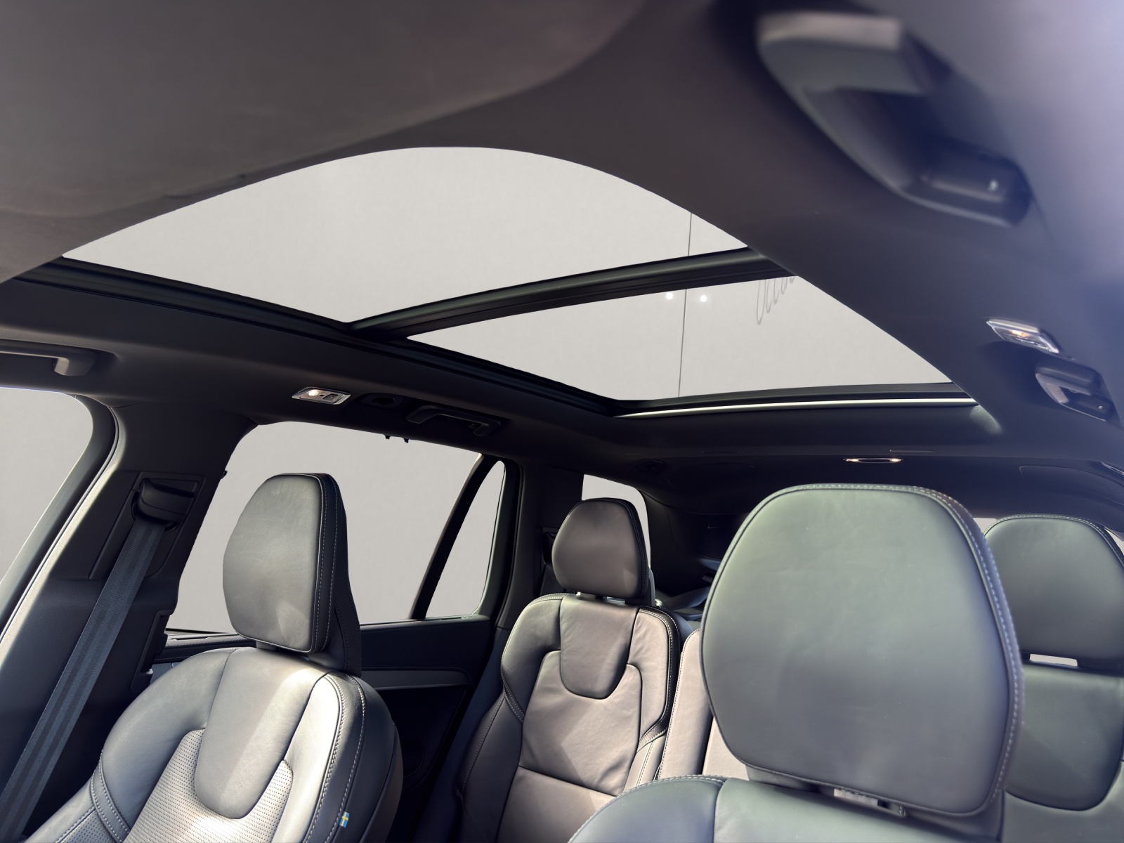 VOLVO XC90 2.0 T8 TE R-Design 7P. eAWD-image-9