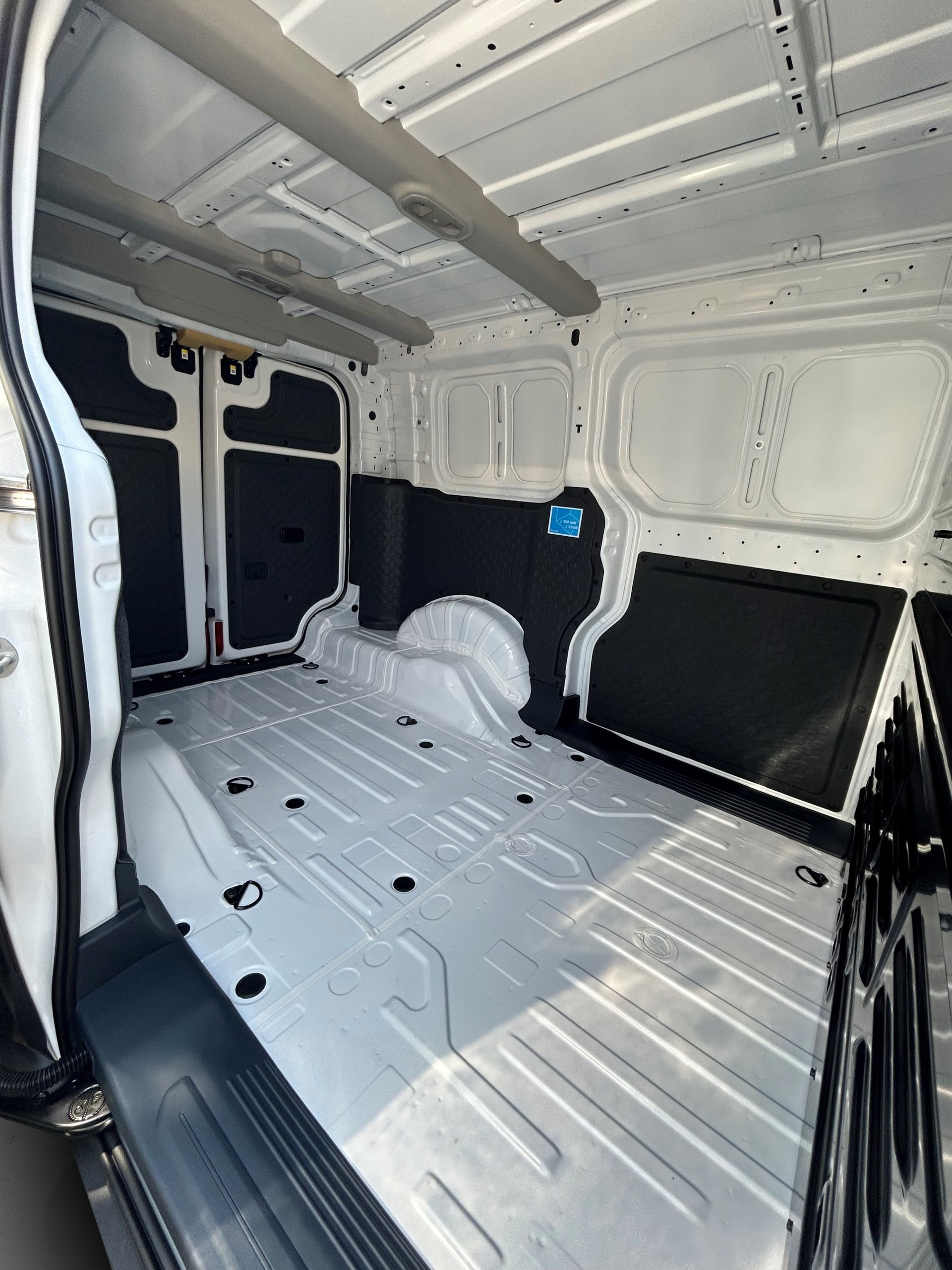 KIA PV5 Cargo 71.2 kWh Elite-image-8