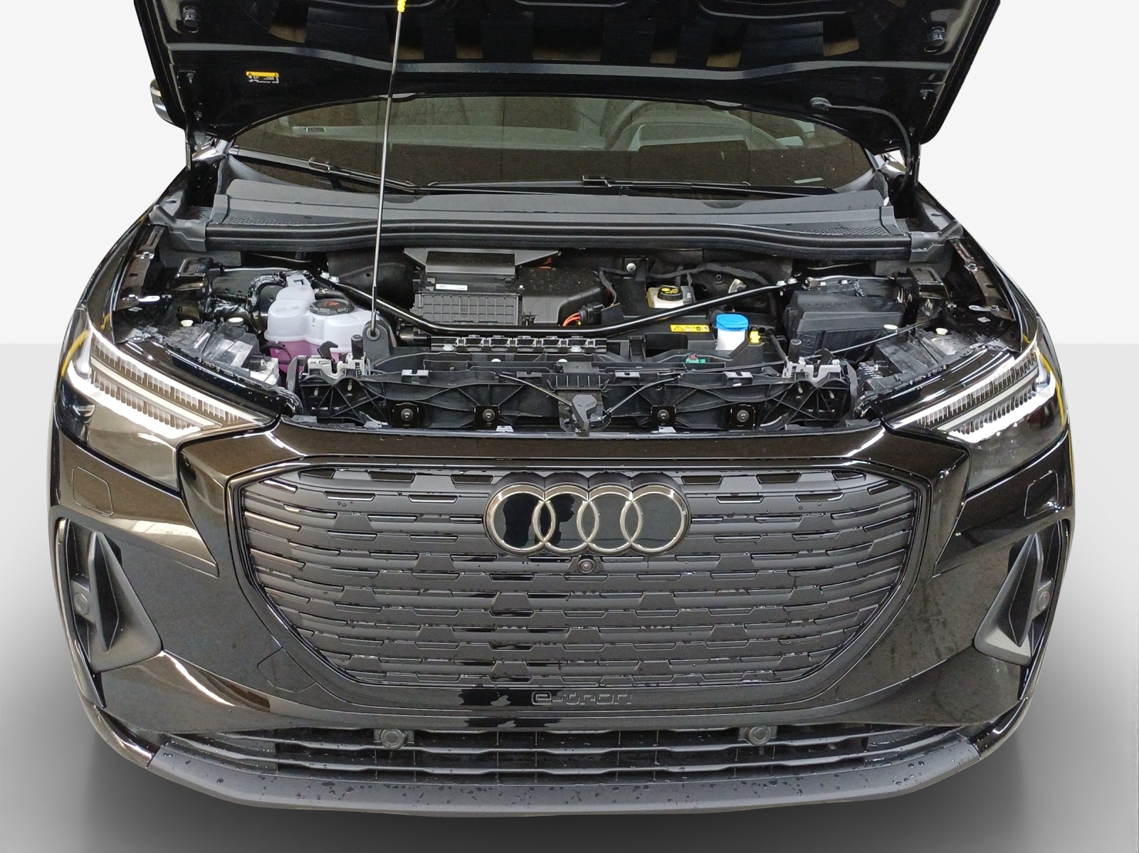 AUDI Q4 e-tron 45 quattro-image-14