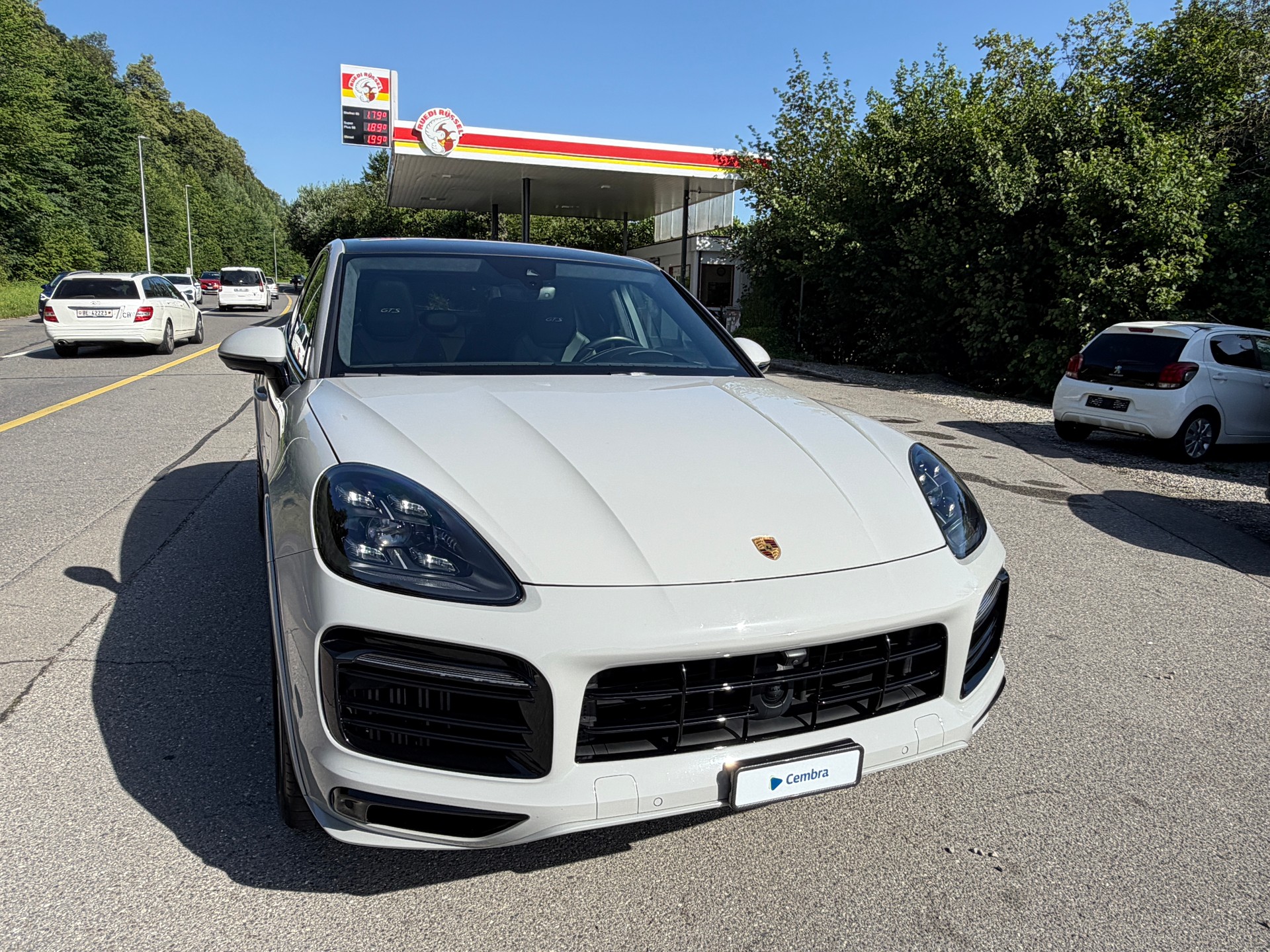 PORSCHE Cayenne GTS Coupé-image-9