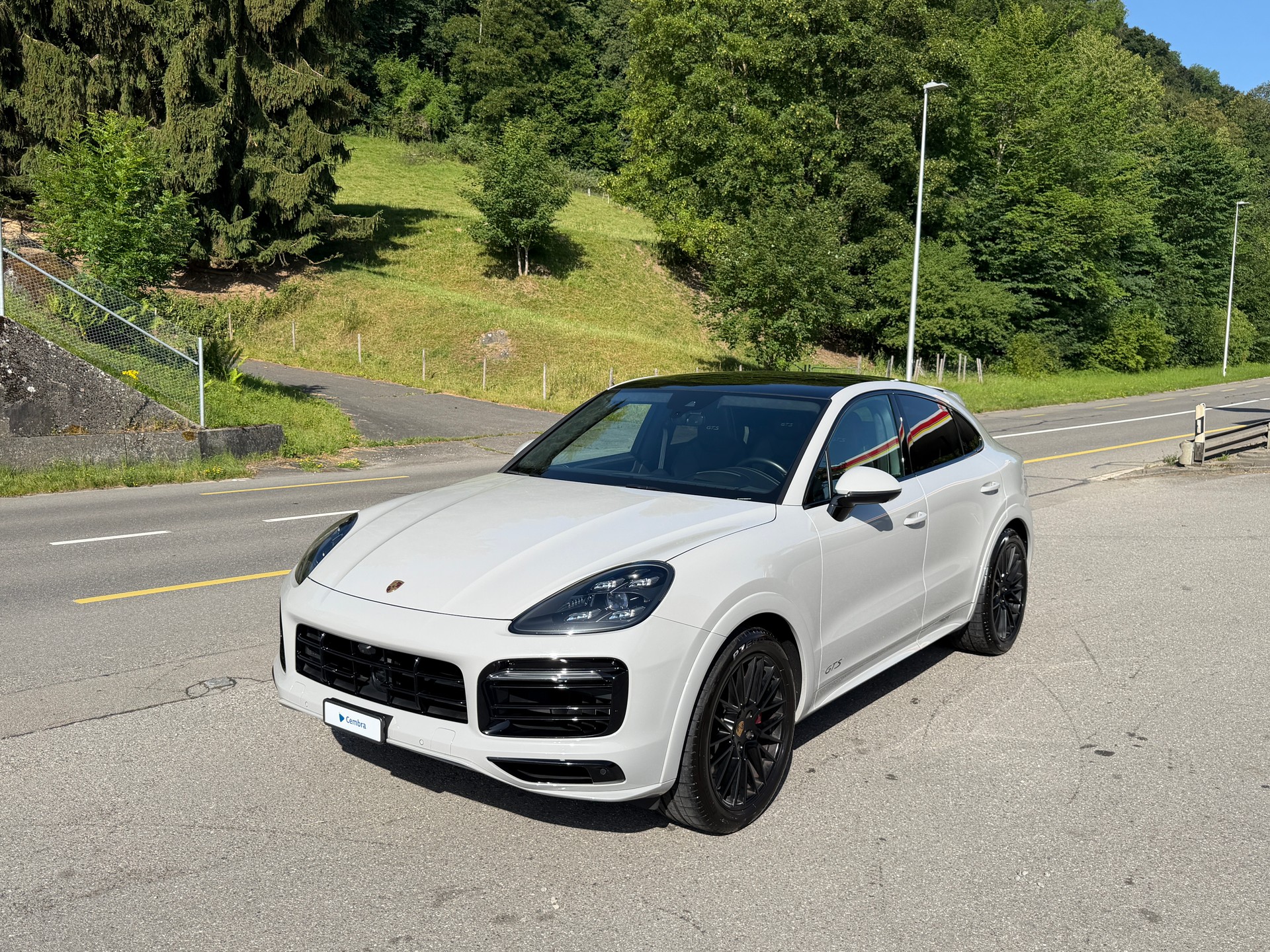 PORSCHE Cayenne GTS Coupé-image-0