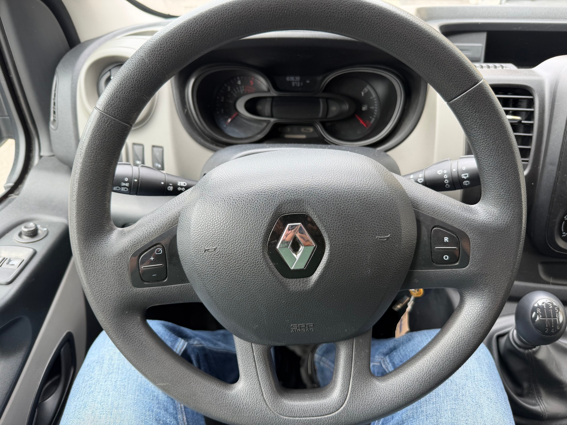 RENAULT Trafic 1.6 ENERGY TwinT. dCi145 2.9t Busin. L2H1-image-11