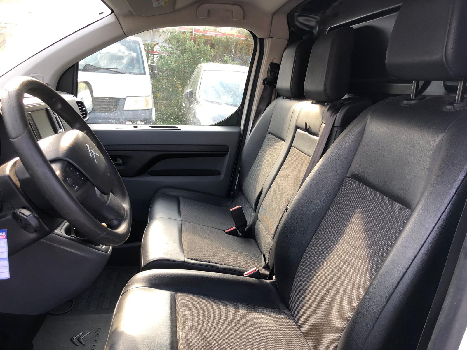 CITROEN Jumpy 2.0 BlueHDi 120 M Komfort-image-9