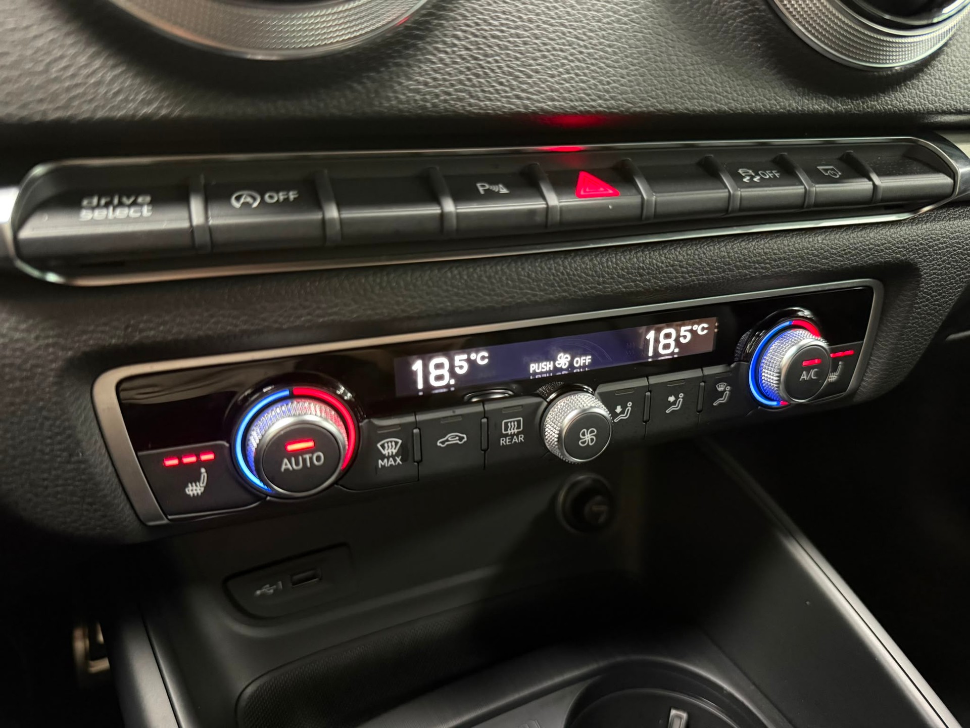 AUDI S3 Limousine 2.0 TFSI quattro S-tronic-image-24