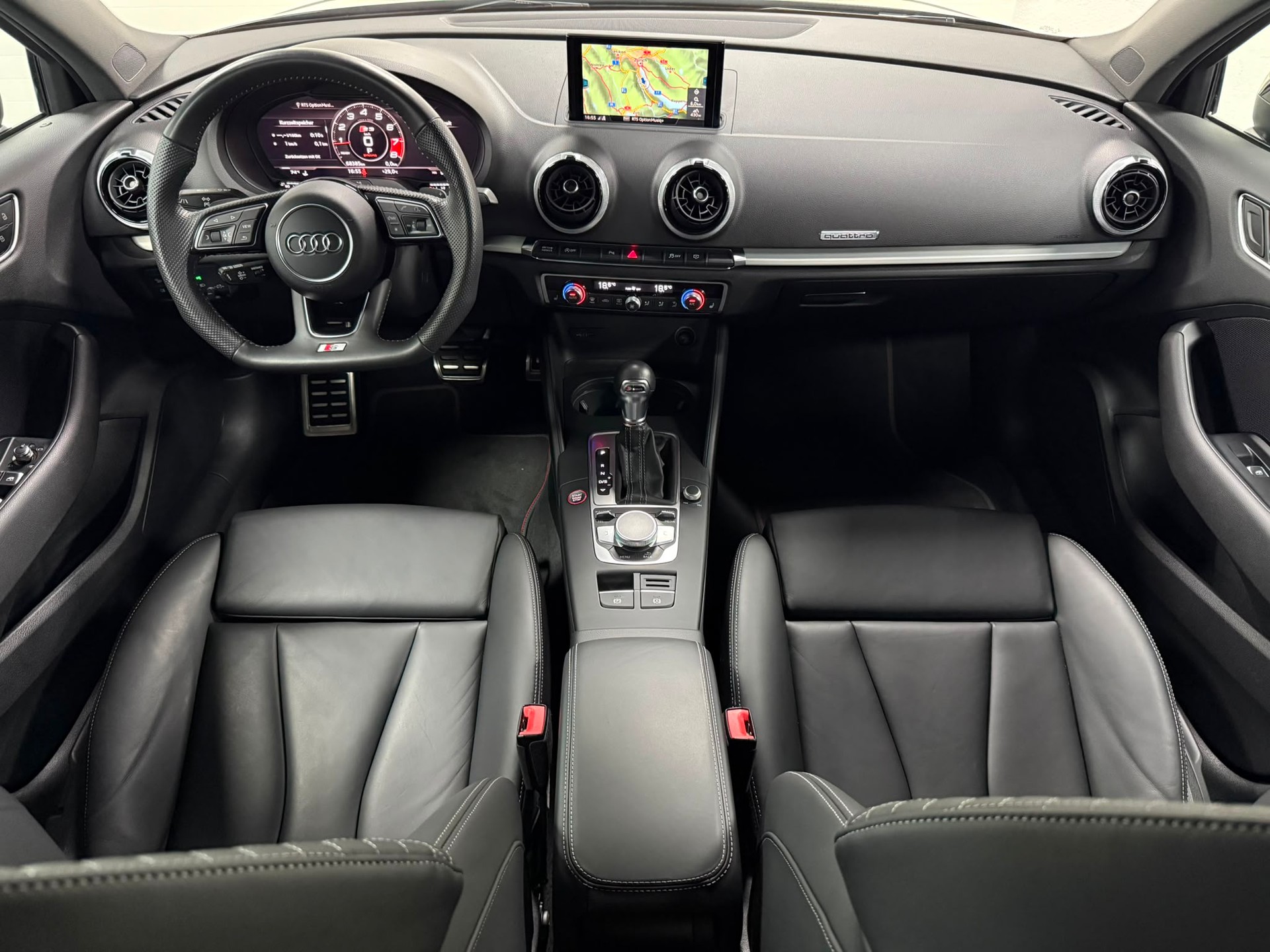 AUDI S3 Limousine 2.0 TFSI quattro S-tronic-image-12